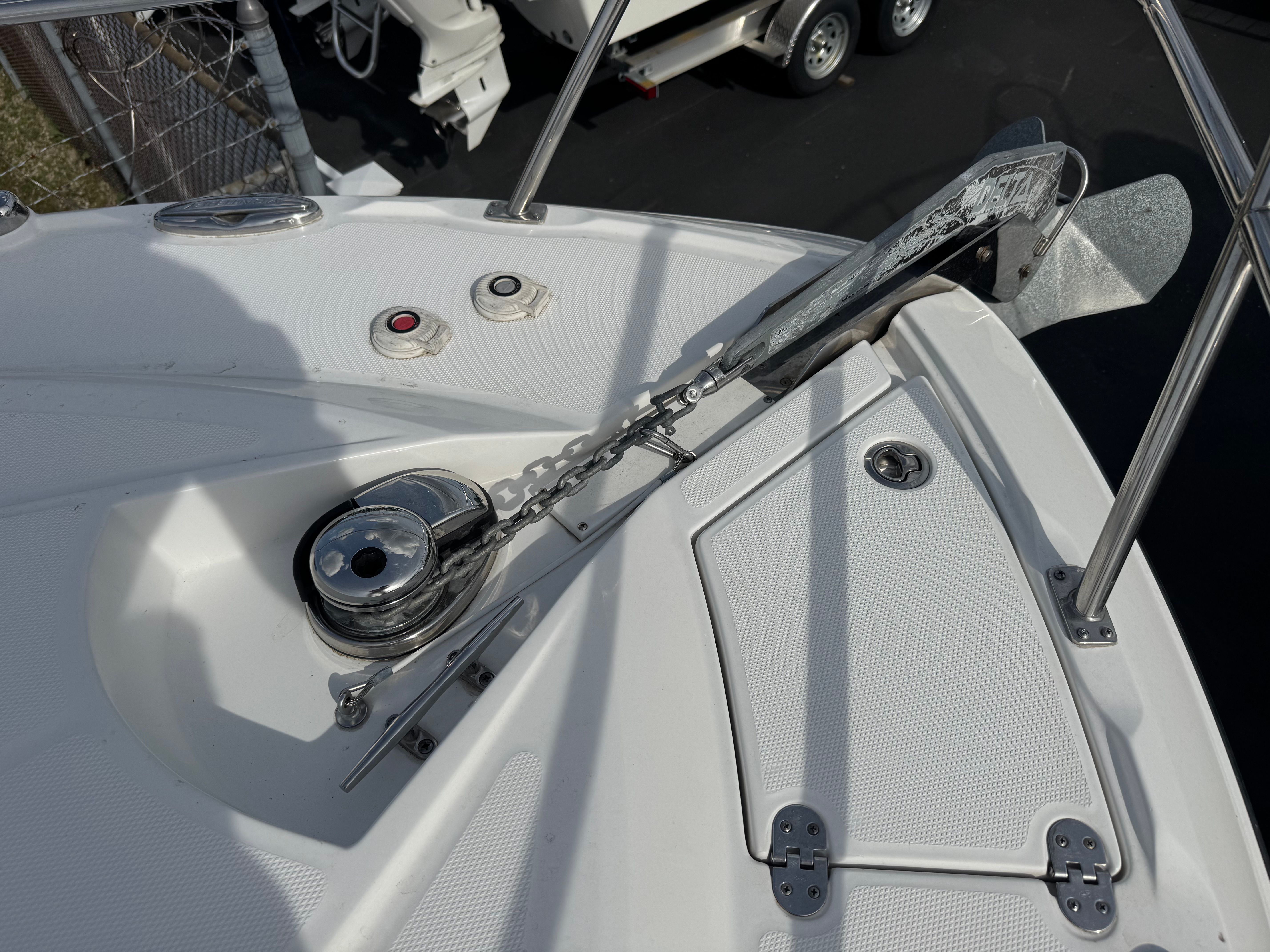 2018 Monterey 335 Sport Yacht - 7