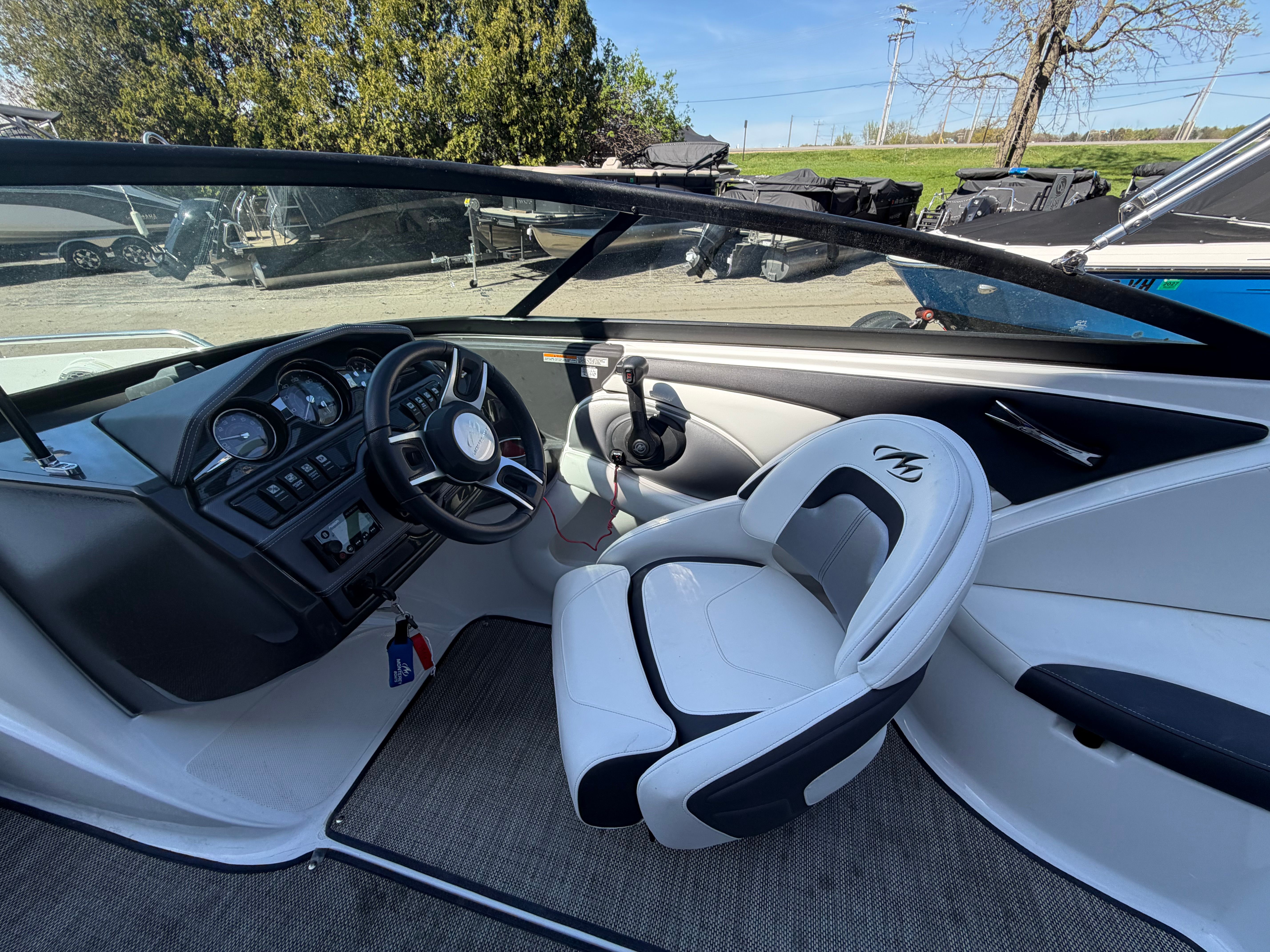 2019 Monterey 224FS - 22