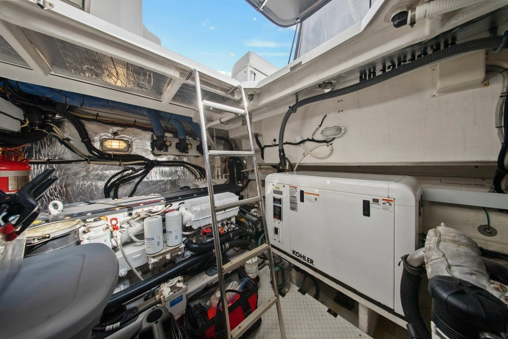 2014 Cruisers Yachts 48 Cantius - Image 48