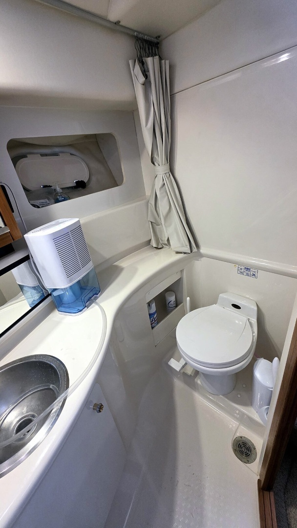 1999 Bayliner 4087 CPMY - Image 28