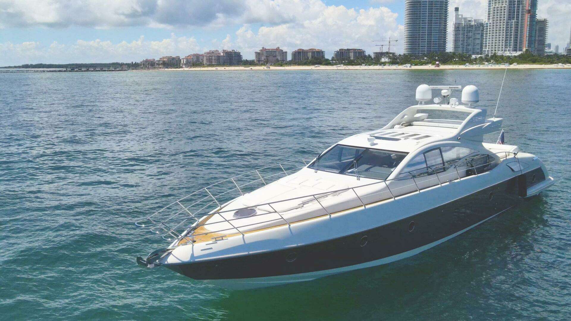 2011 Azimut 68S - Image 3
