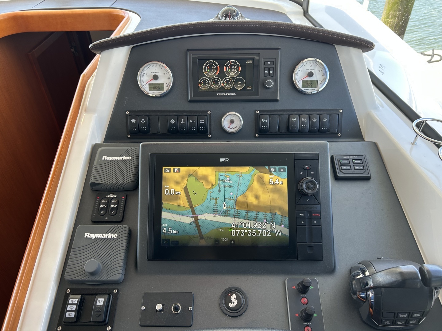 2018 Beneteau 44 Swift Trawler - Image 15
