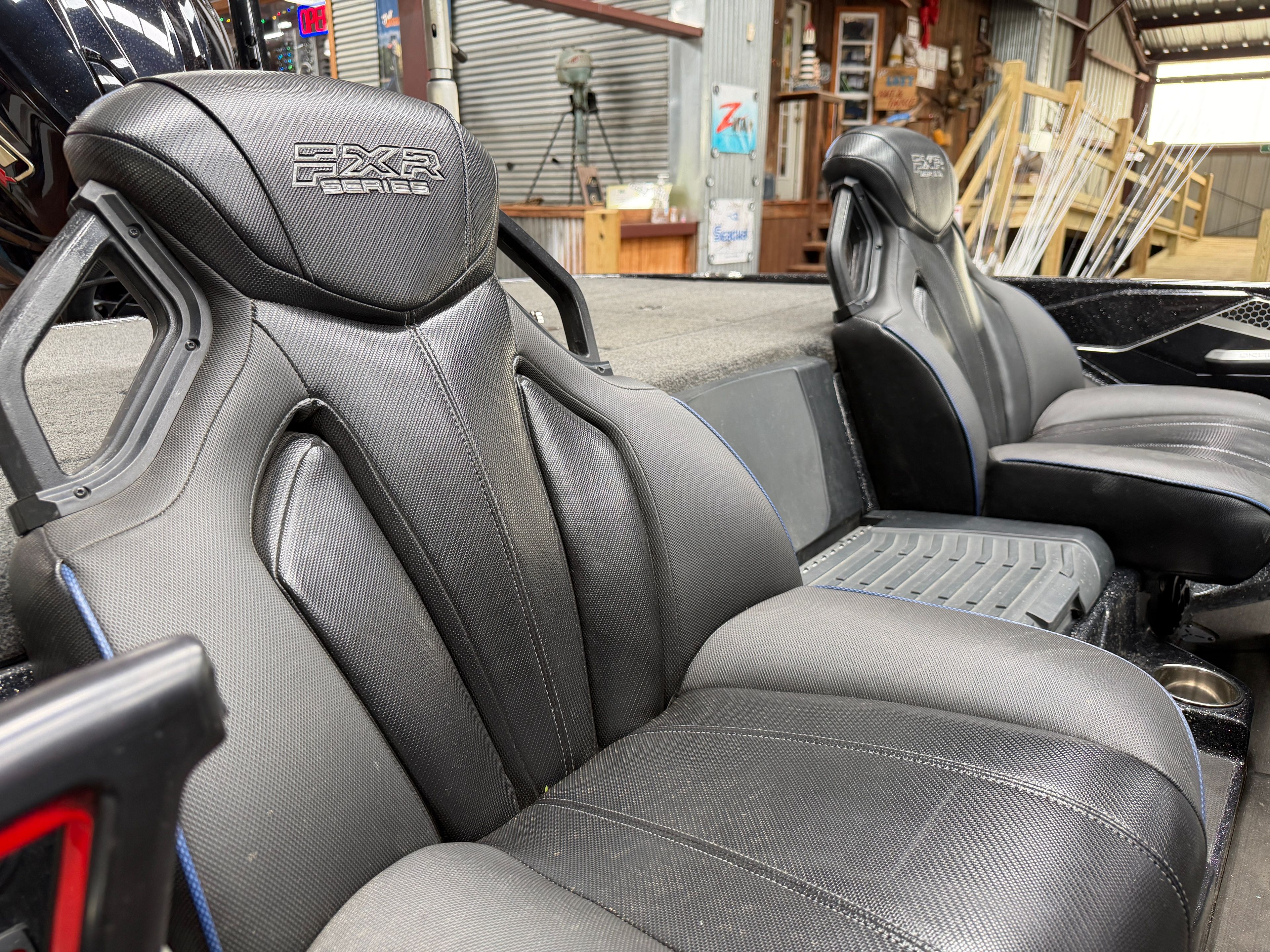 2025 Skeeter FX21 Limited Edition - 17