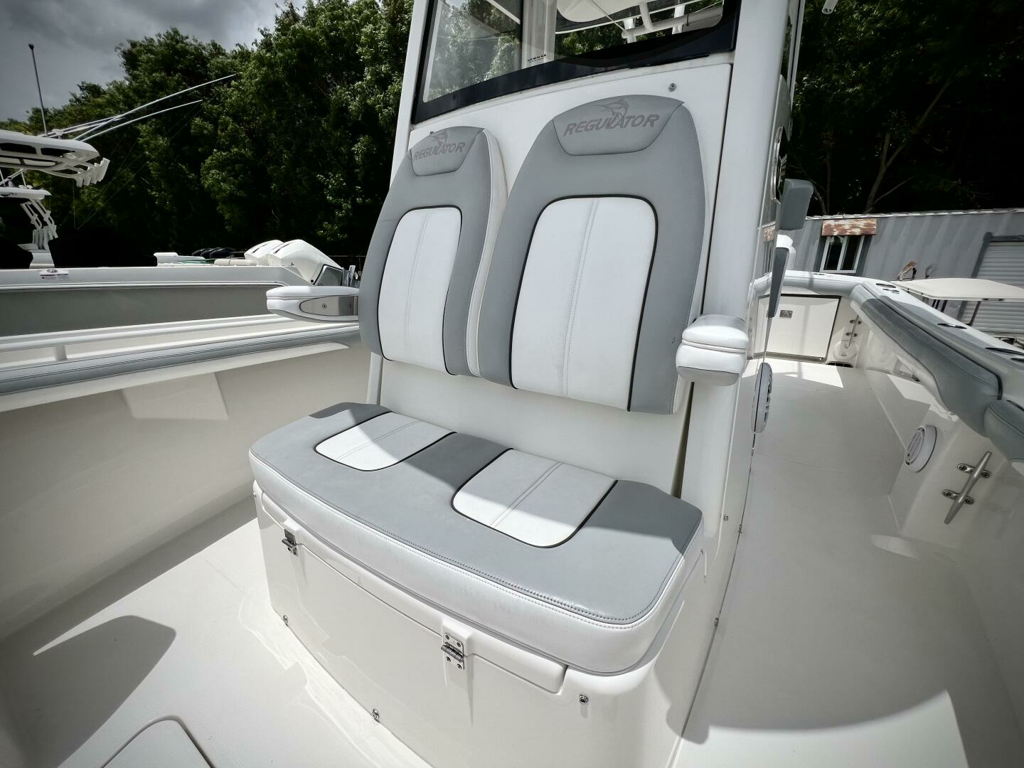 2020 Regulator 23 FS - Image 20