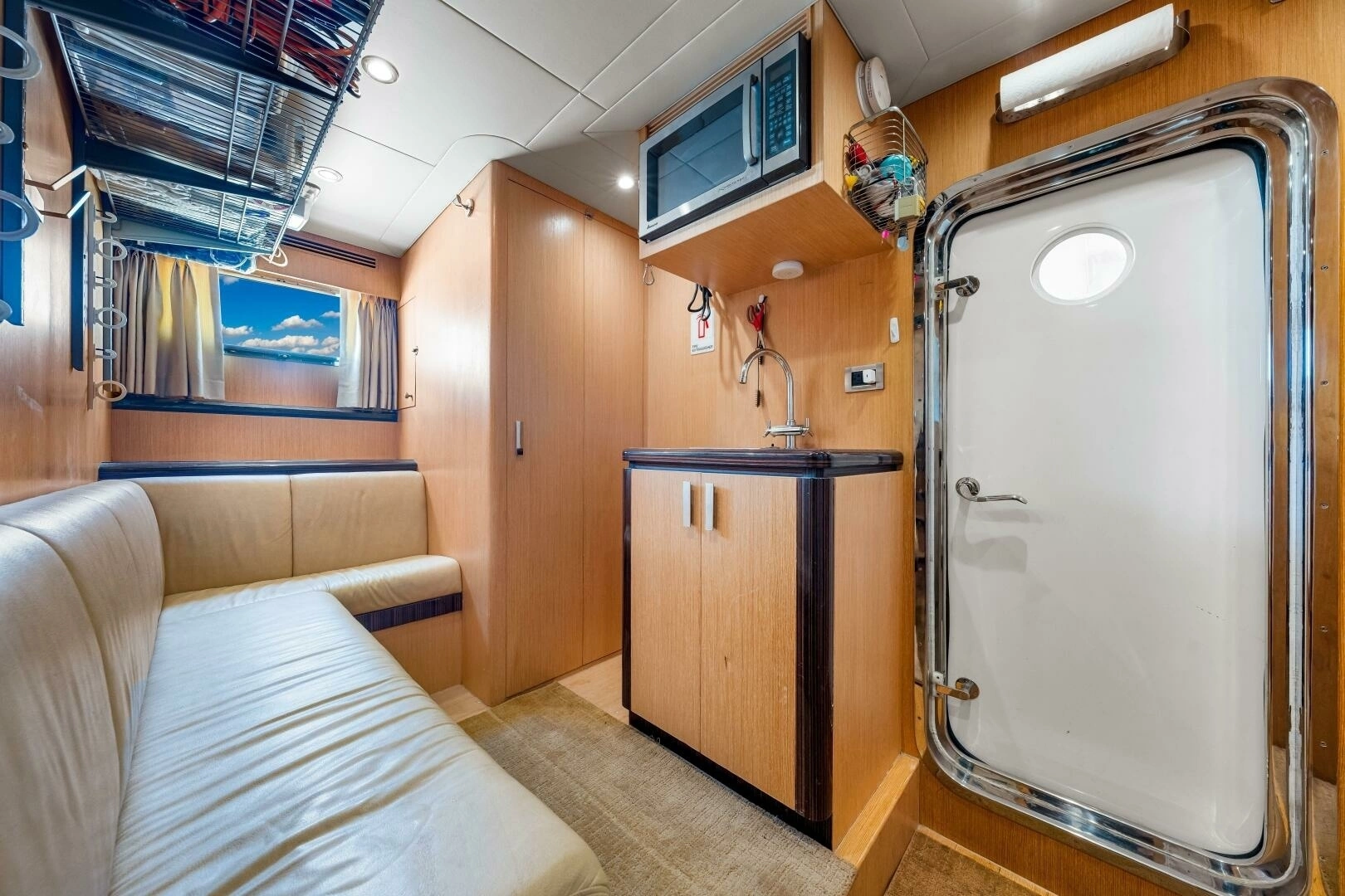 2010 Ocean Alexander 83 Motor Yacht - Image 57