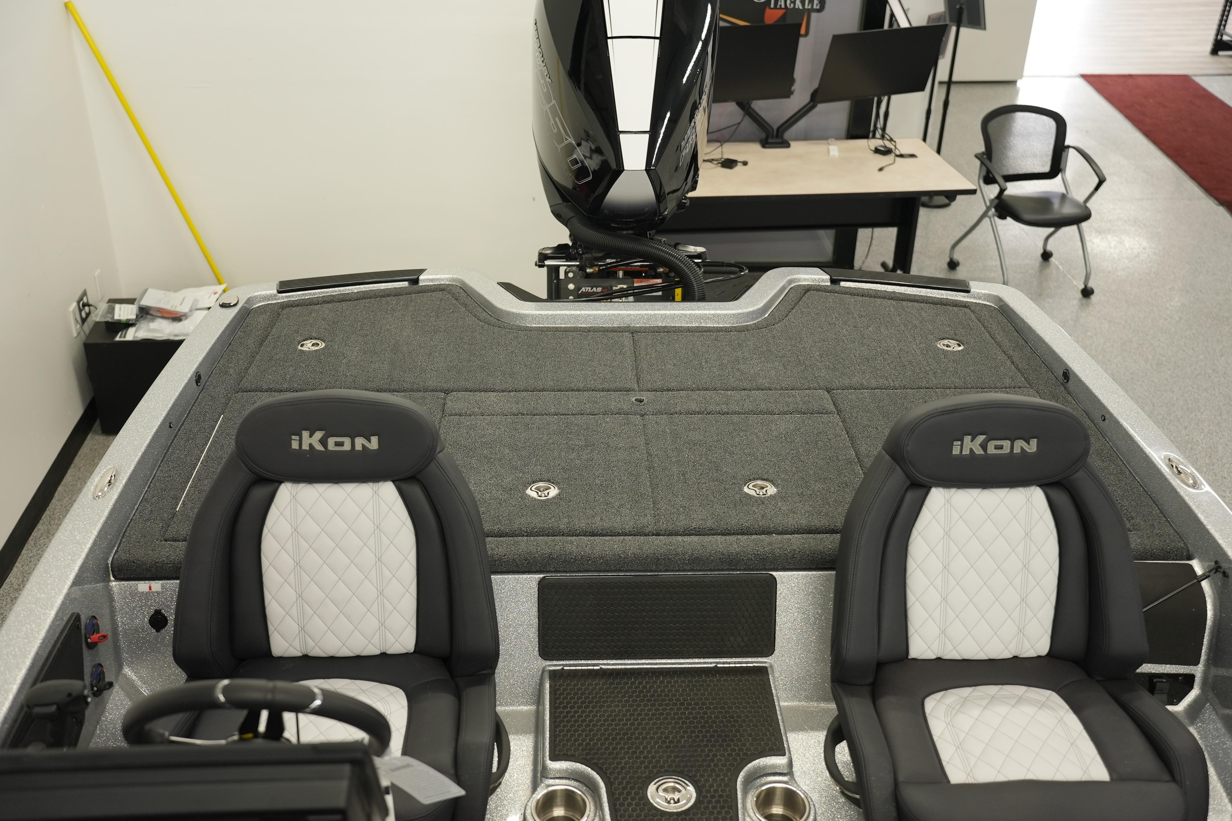2026 iKon LXE20 boat interior with dual seats and modern design.