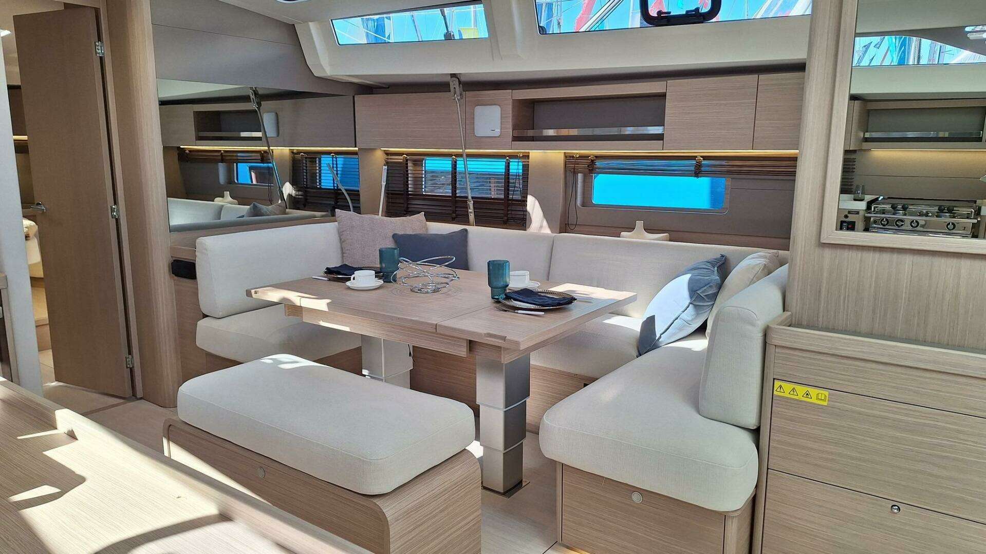 2026 Beneteau Oceanis 52 - Image 31