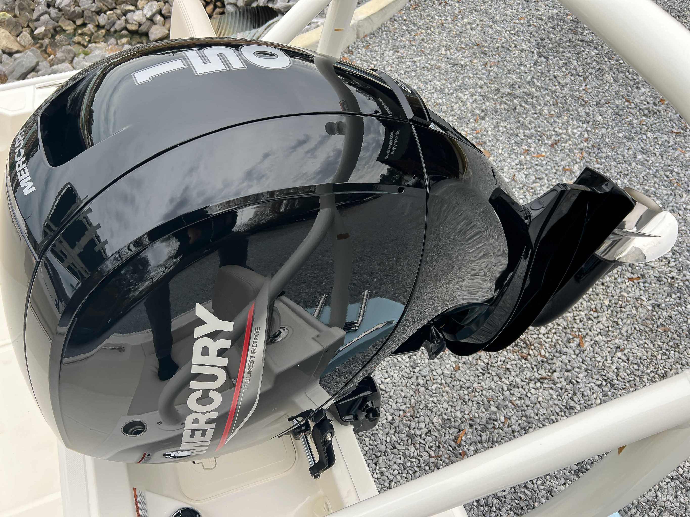 Mercury outboard motor on 2025 Boston Whaler 190 Montauk.