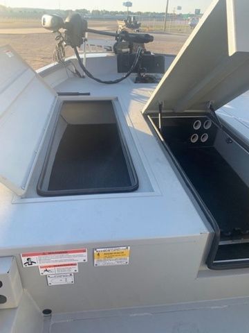 2023 Crestliner CFX18 - 10