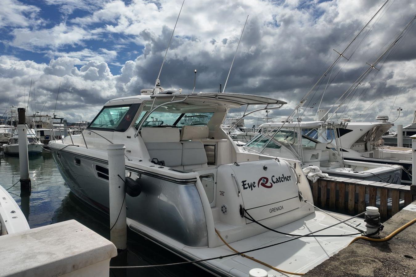2004 Tiara Yachts 4400 Sovran