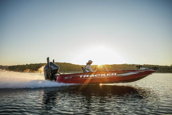 2025 Tracker Savage 215 - 74