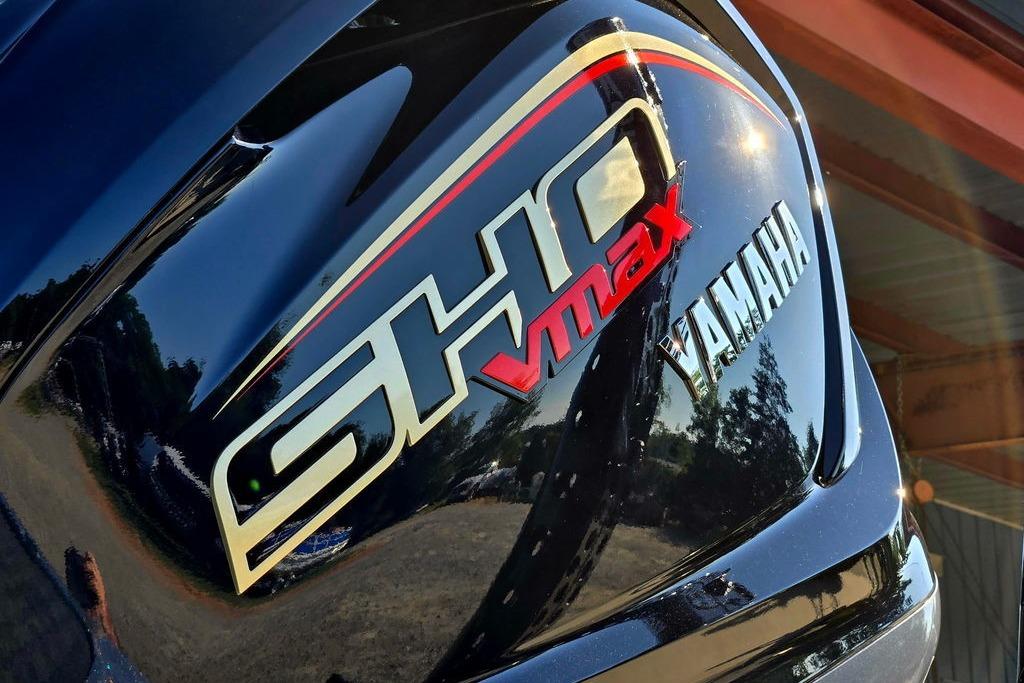 Close-up of Yamaha SHO VMAX logo on 2026 Skeeter ZXE20.