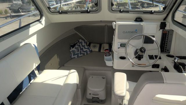 2025 Parker 2420 Sport Cabin - 6