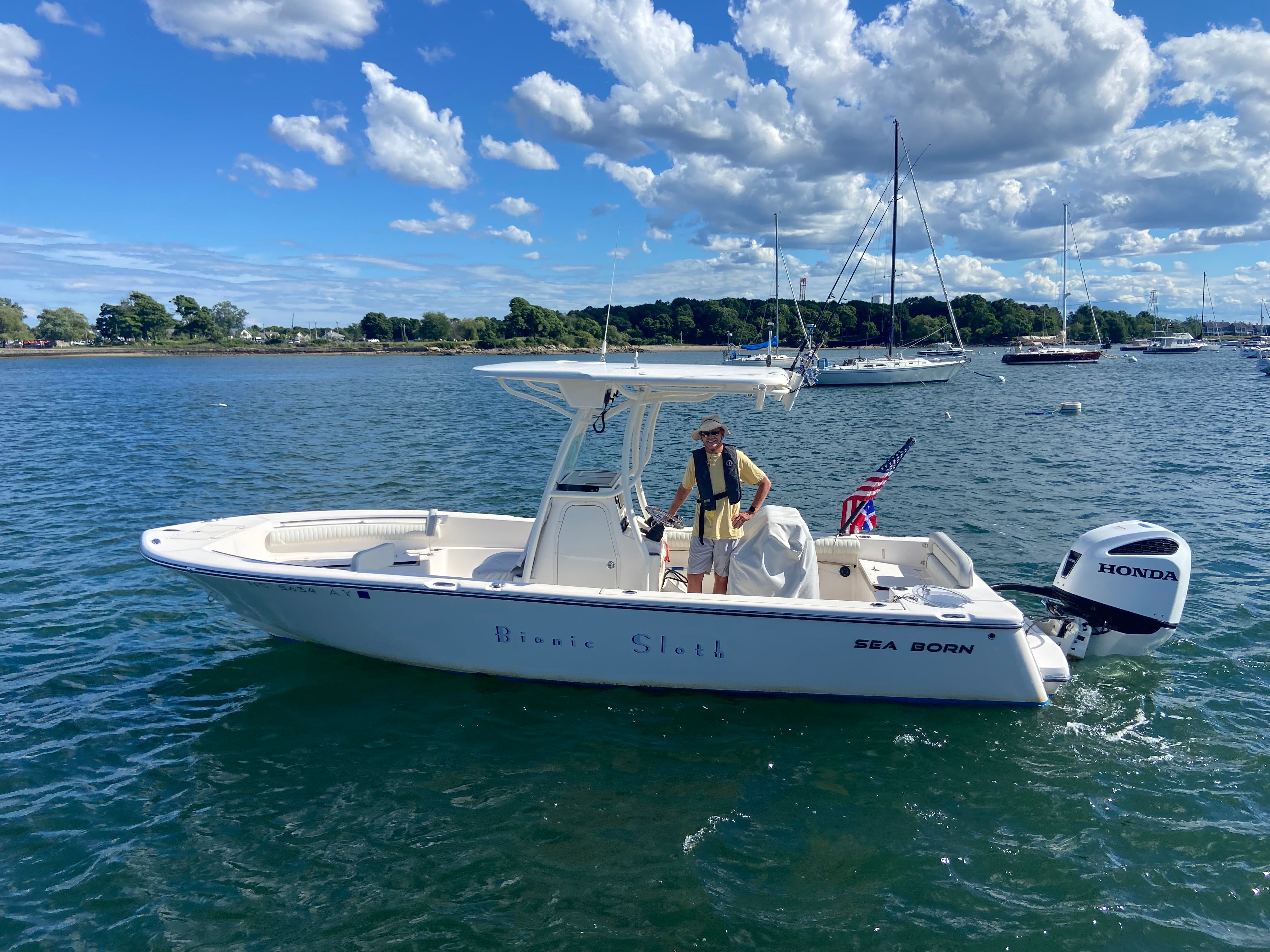 2019 Sea Born LX24 Center Console