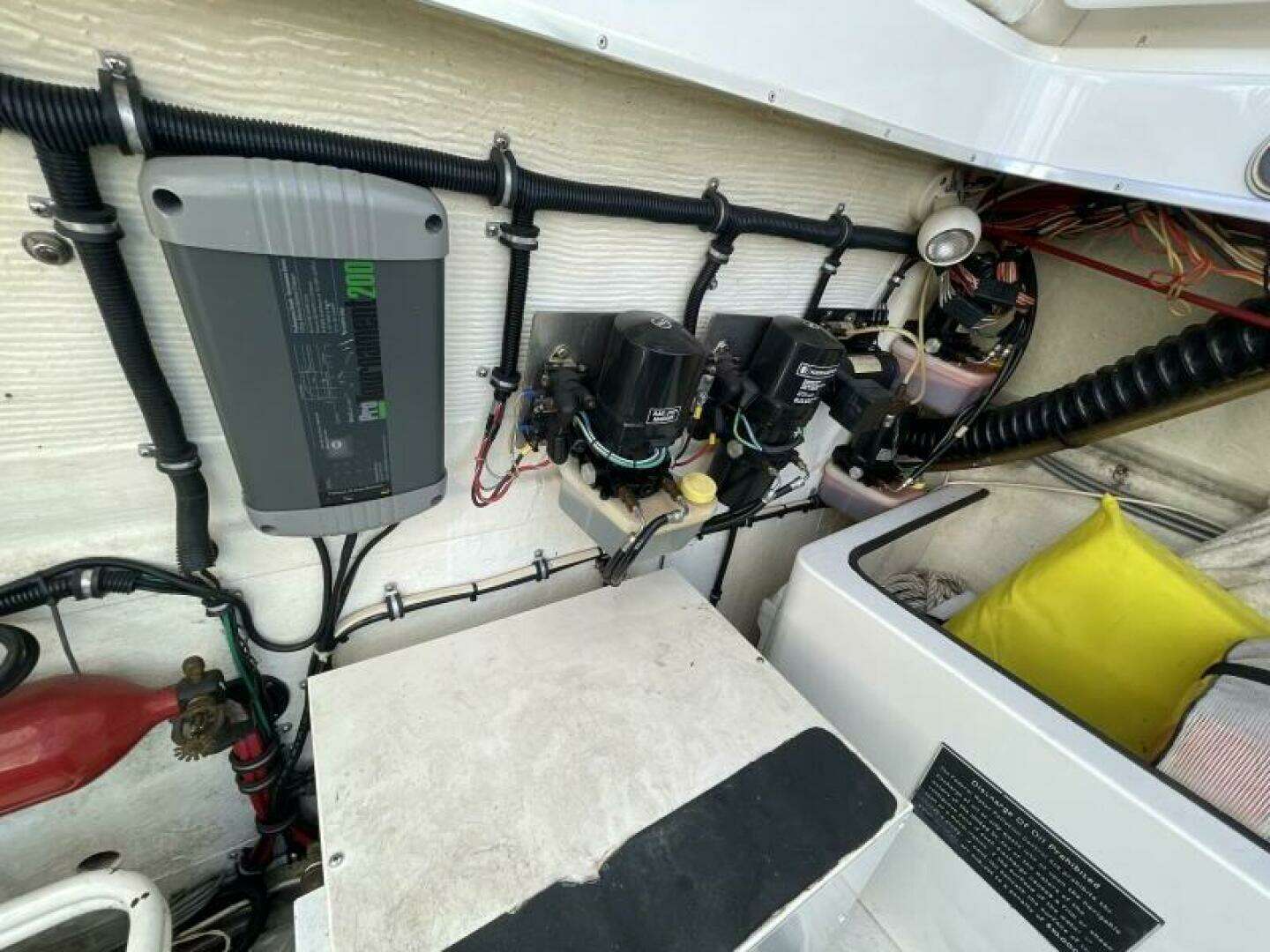1993 Fountain 38 Sport Cruiser - Image 23