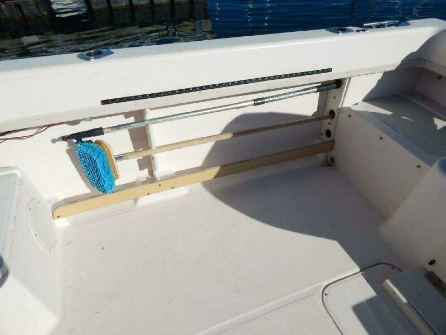 1997 Grady-White 208 Adventure - Image 9