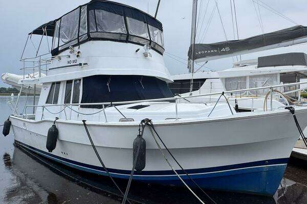 1999 Mainship 350 Trawler
