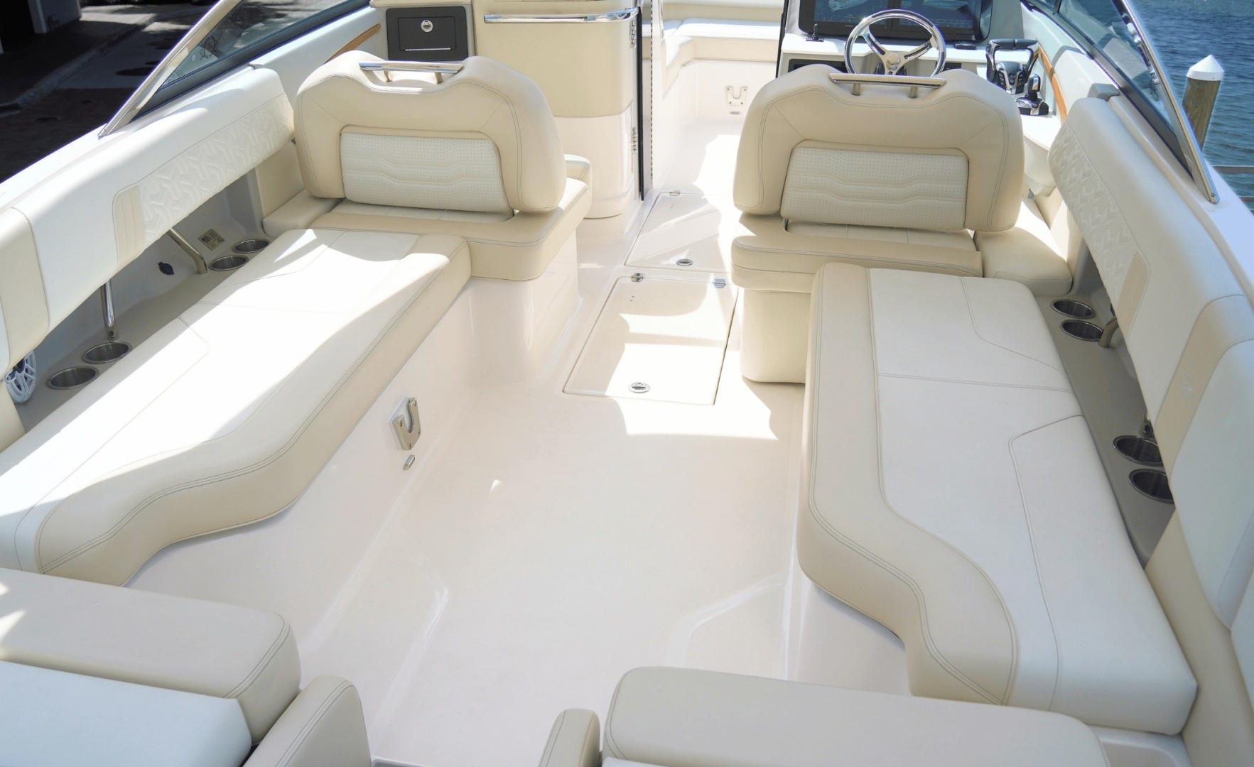 2024 Regal LX9 - Image 18
