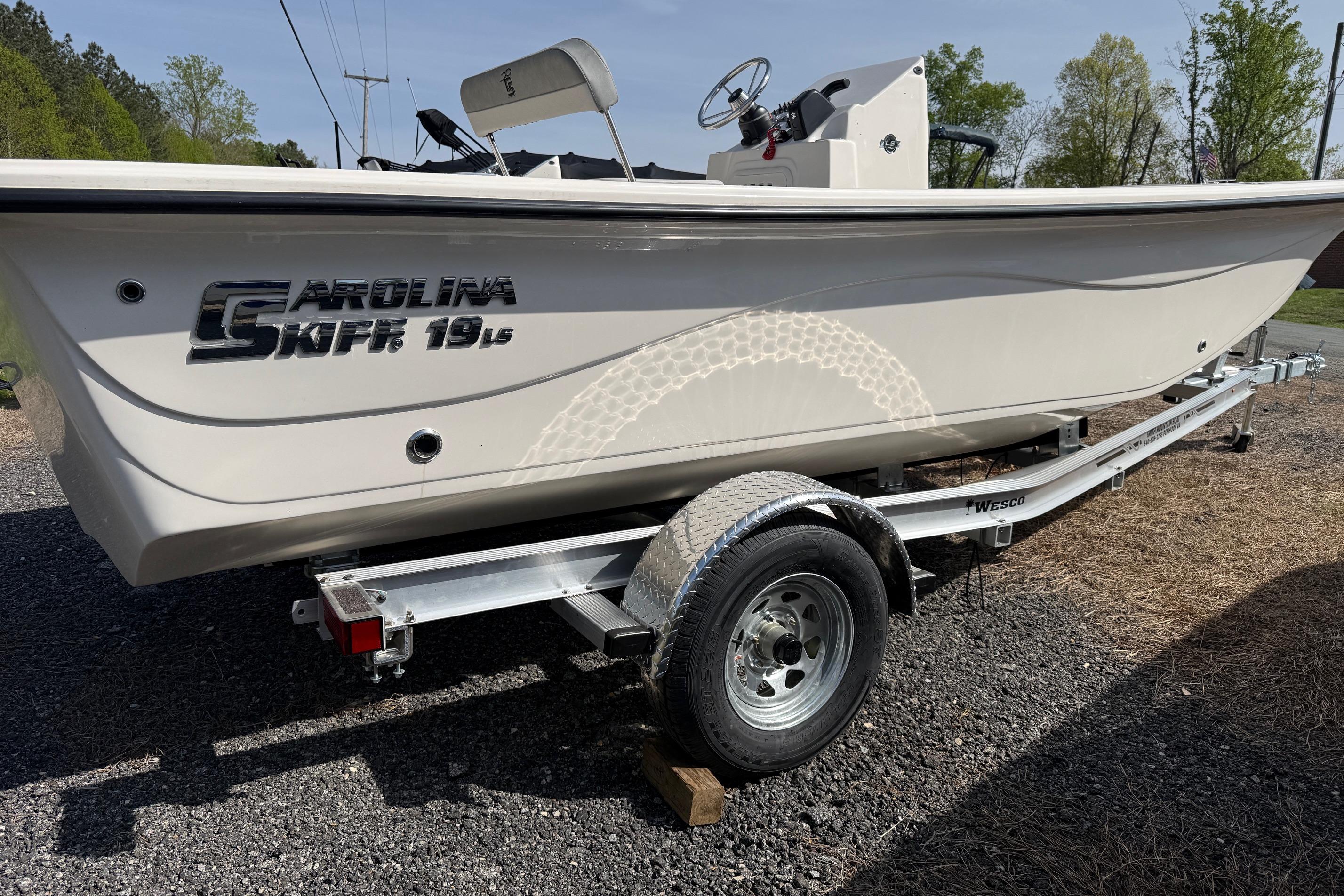 2026 Carolina Skiff 19LS