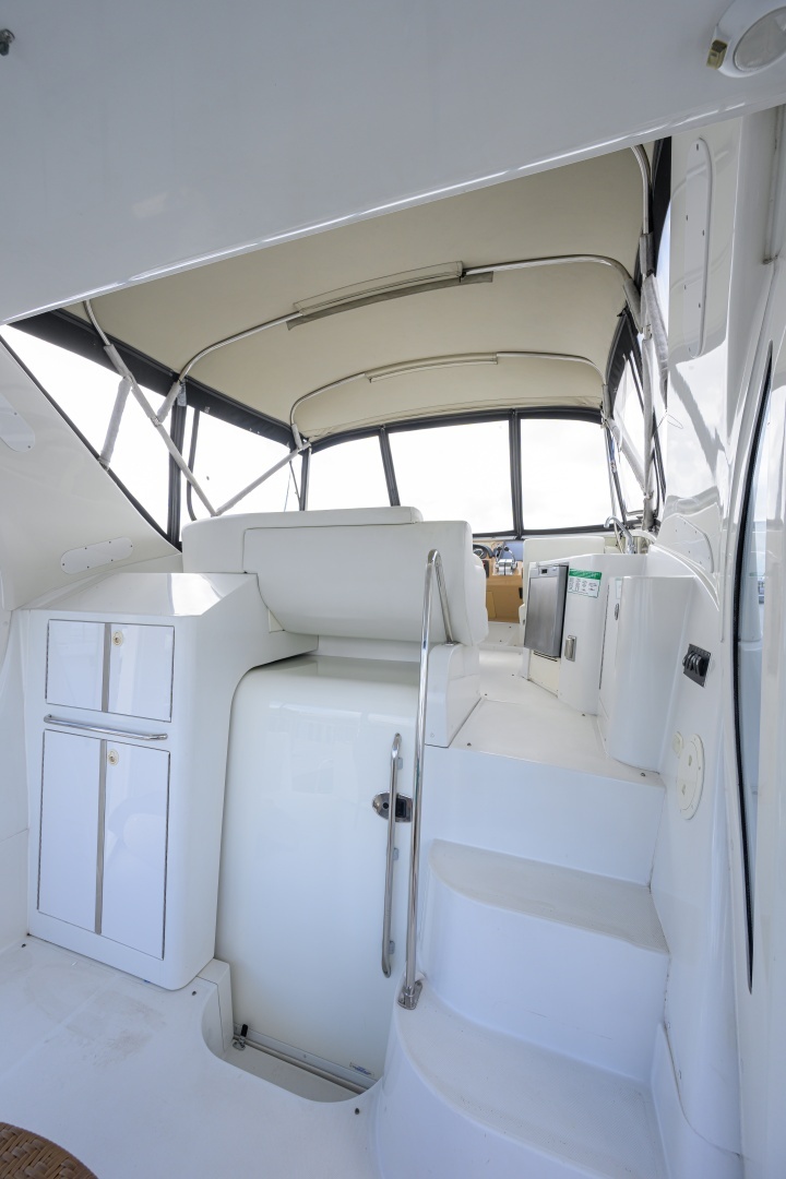 2003 Carver 444 - Image 11