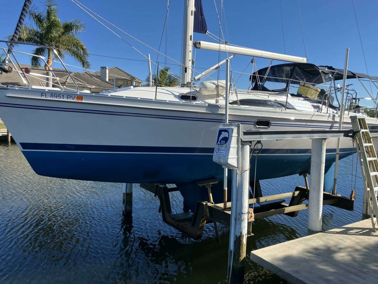 2012 Catalina 355 - Image 70