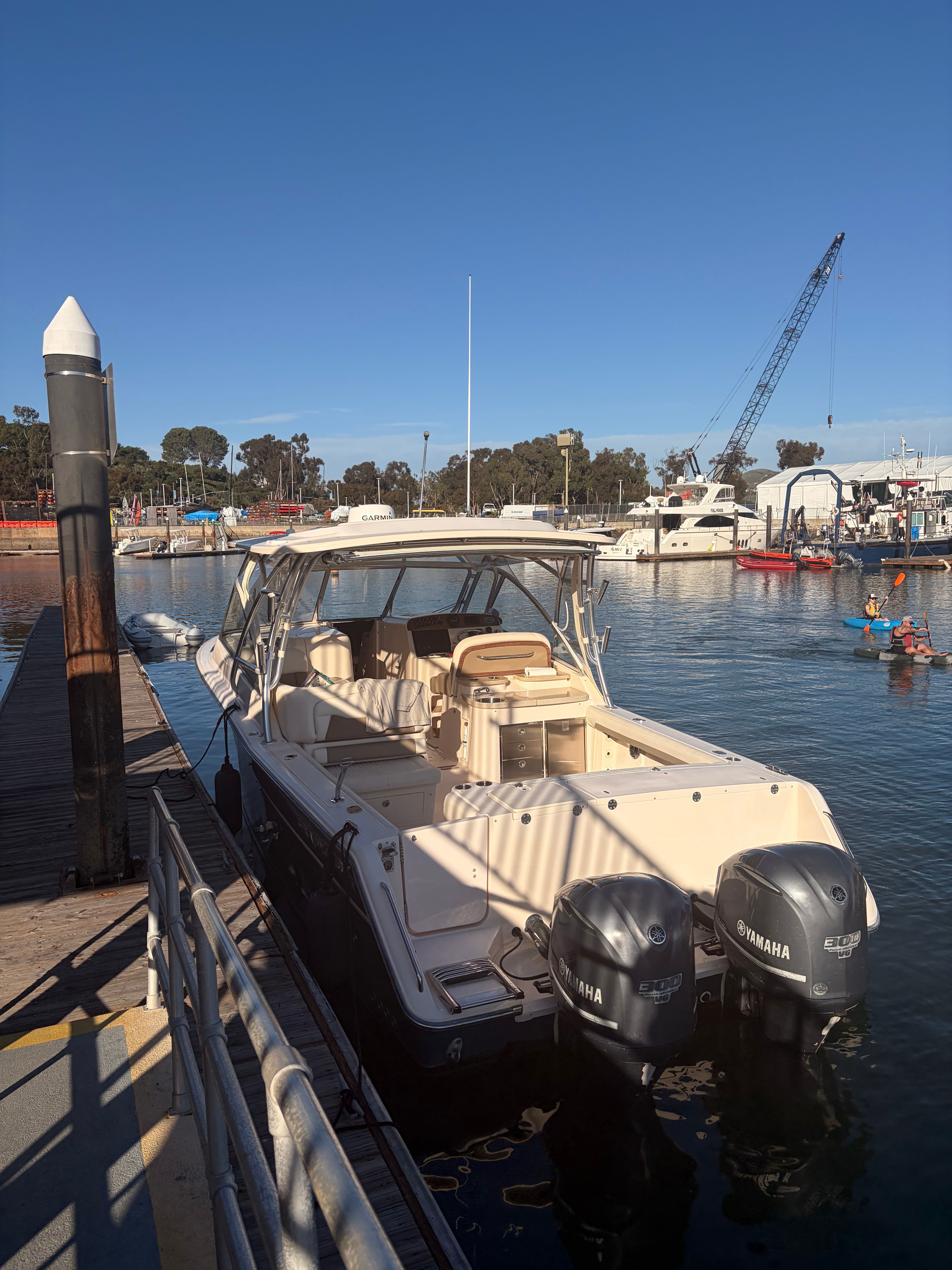 2013 Grady-White Freedom 335 - 2