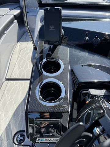 2026 Yamaha Boats 255XD - 25