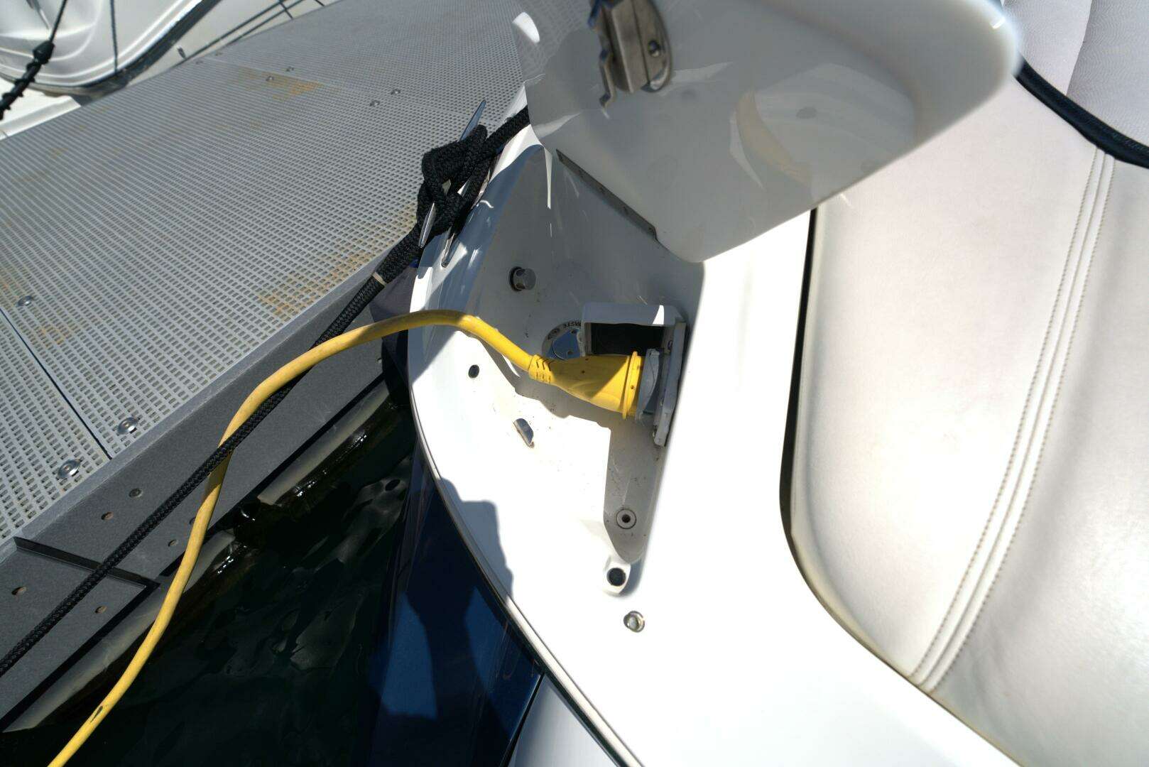2005 Cobalt COBALT 343 - Image 87