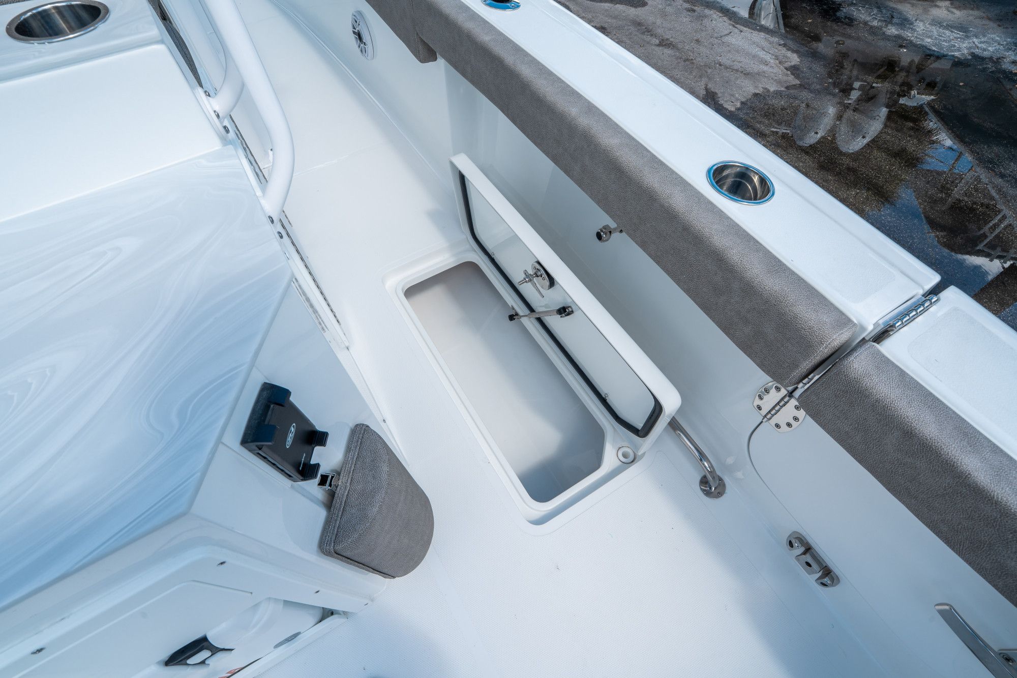 2026 Sea Hunt Ultra 275 CB - 15