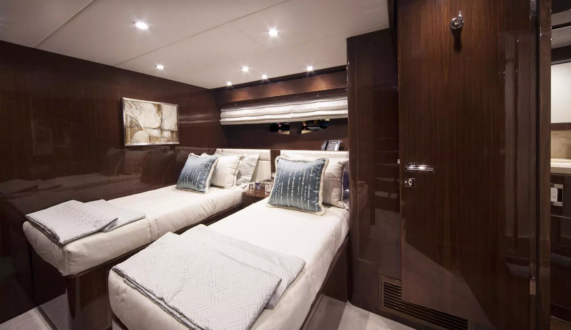 2015 Hargrave — - Image 21