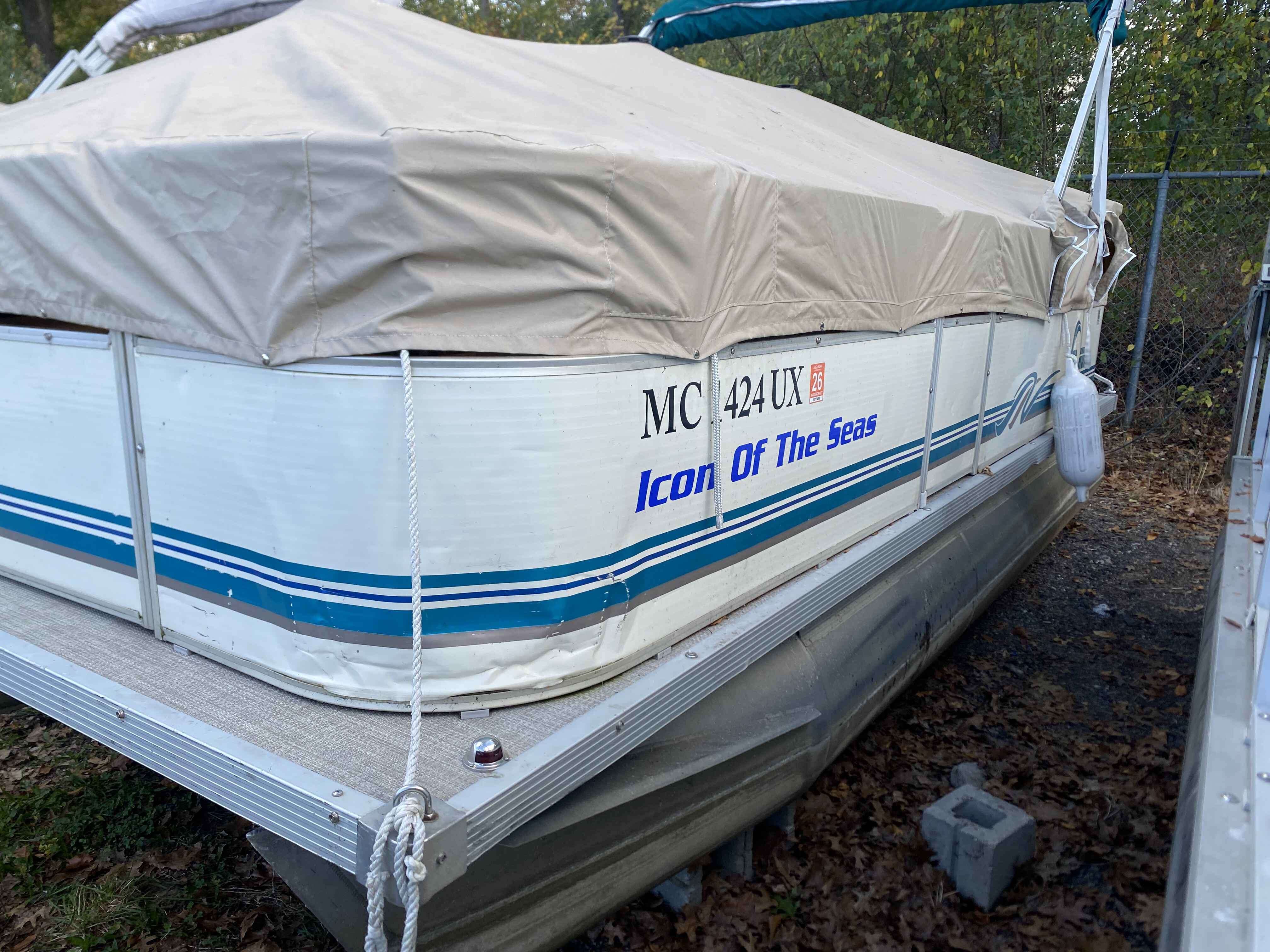 2023 Sea Hunt Refurbed
