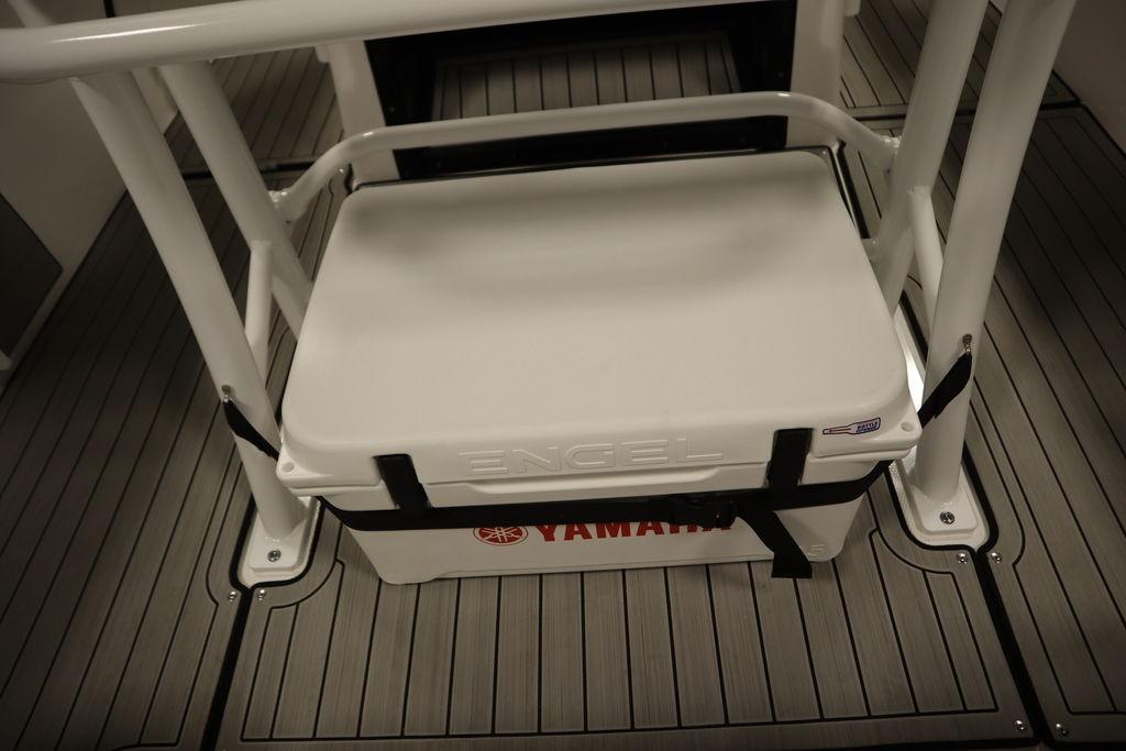 Yamaha Boats 2026 255 FSH Sport E with Engel cooler on deck.