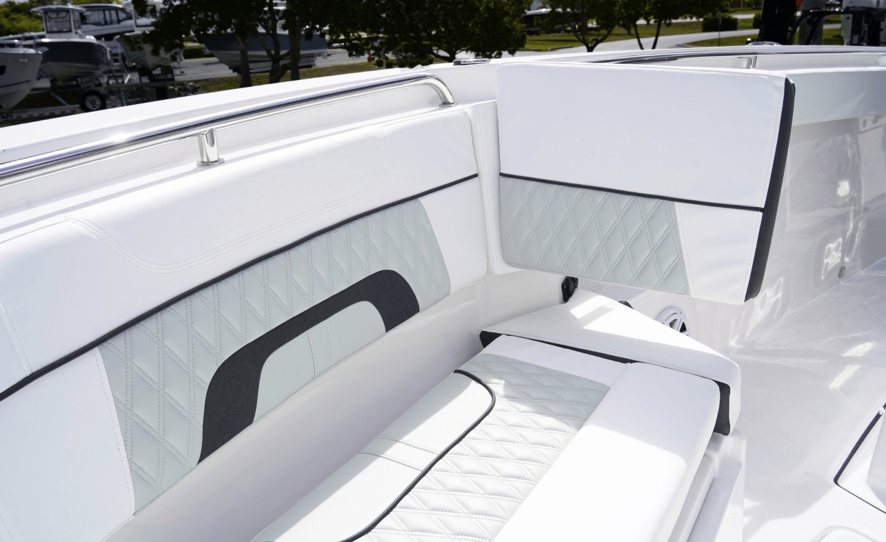 2025 Blackfin 272CC - Image 35