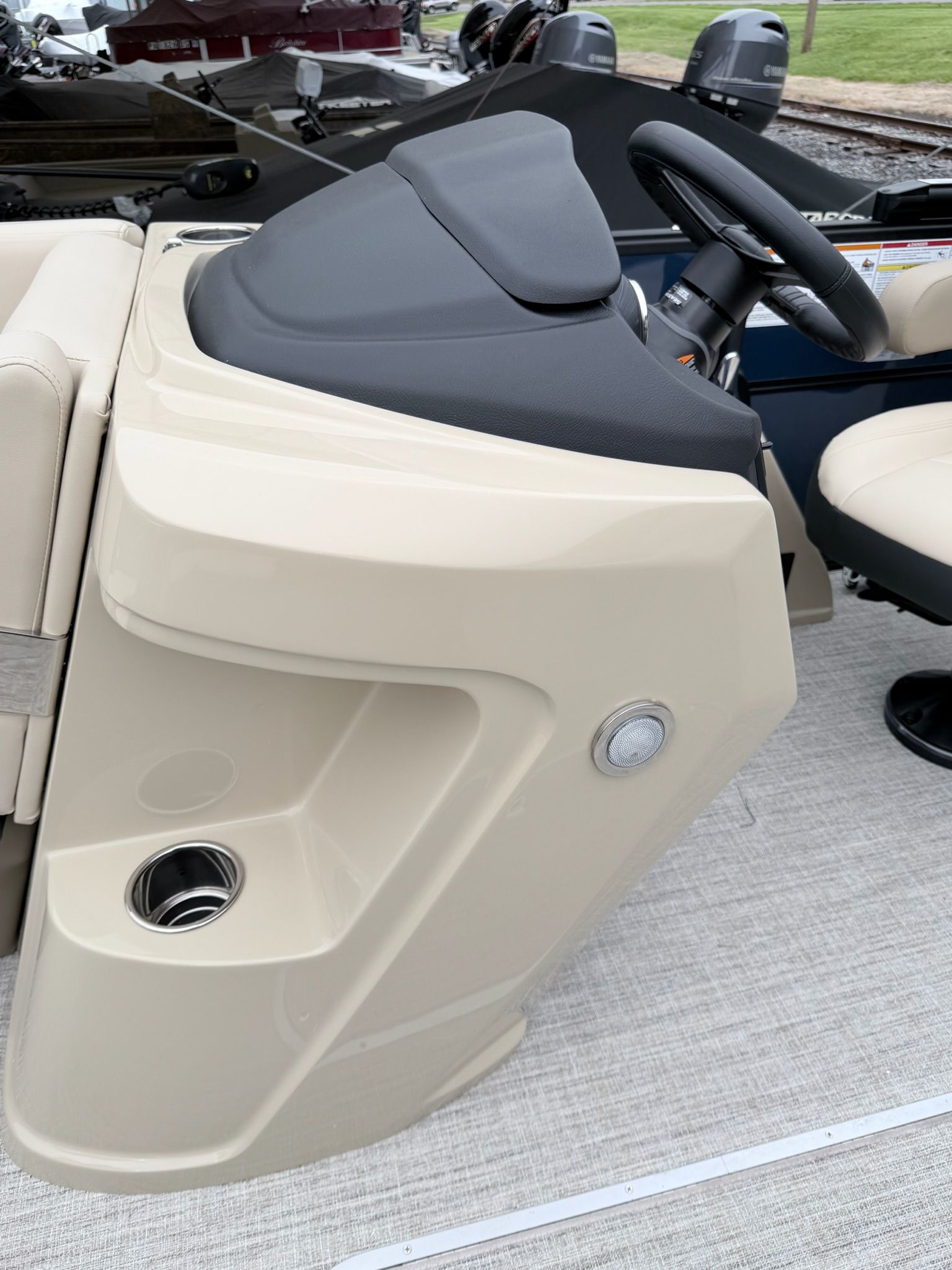 2026 Berkshire 24E CTS 3.0 Tritoon - 16
