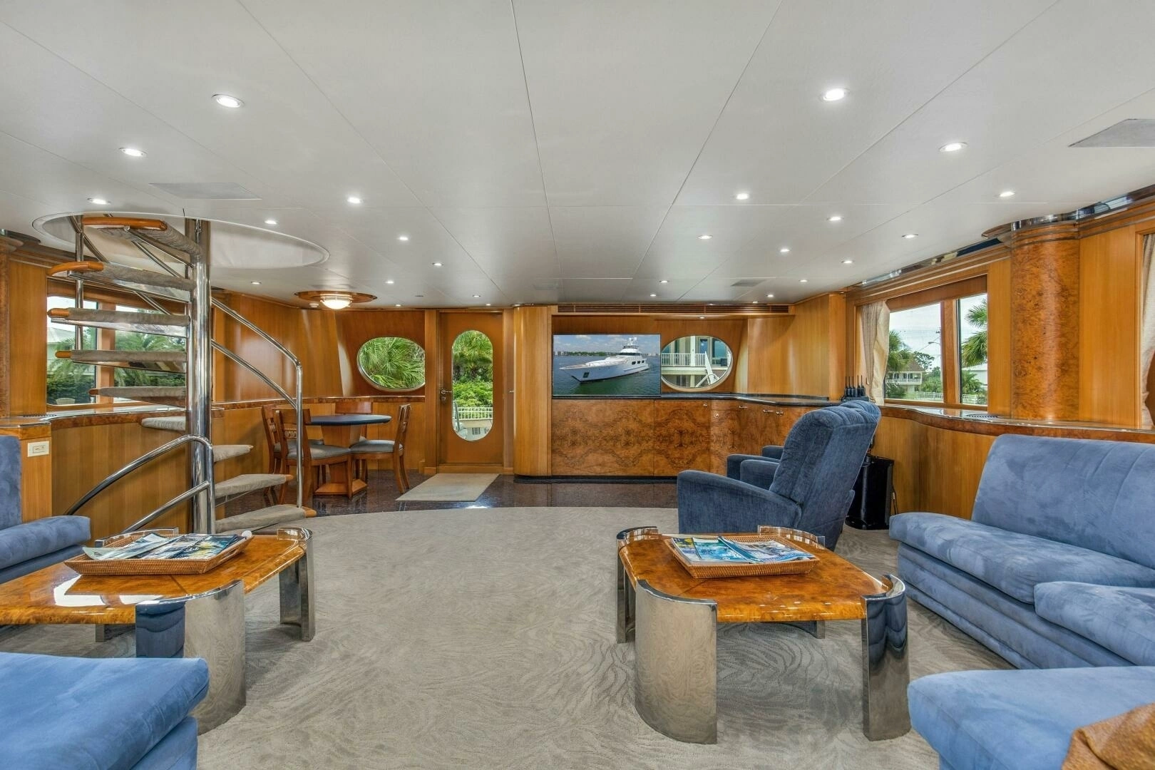 1989 Feadship 116 Sport Fisher - Image 2