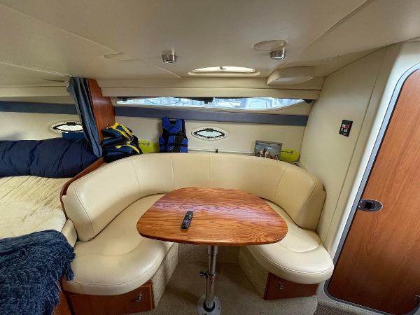 2007 Bayliner 300 - 19