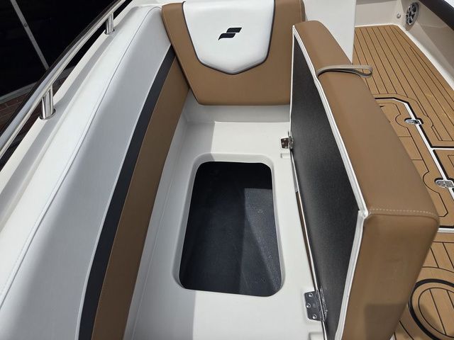 2026 Starcraft SVX OB 191 w/140hp and Trailer - 32