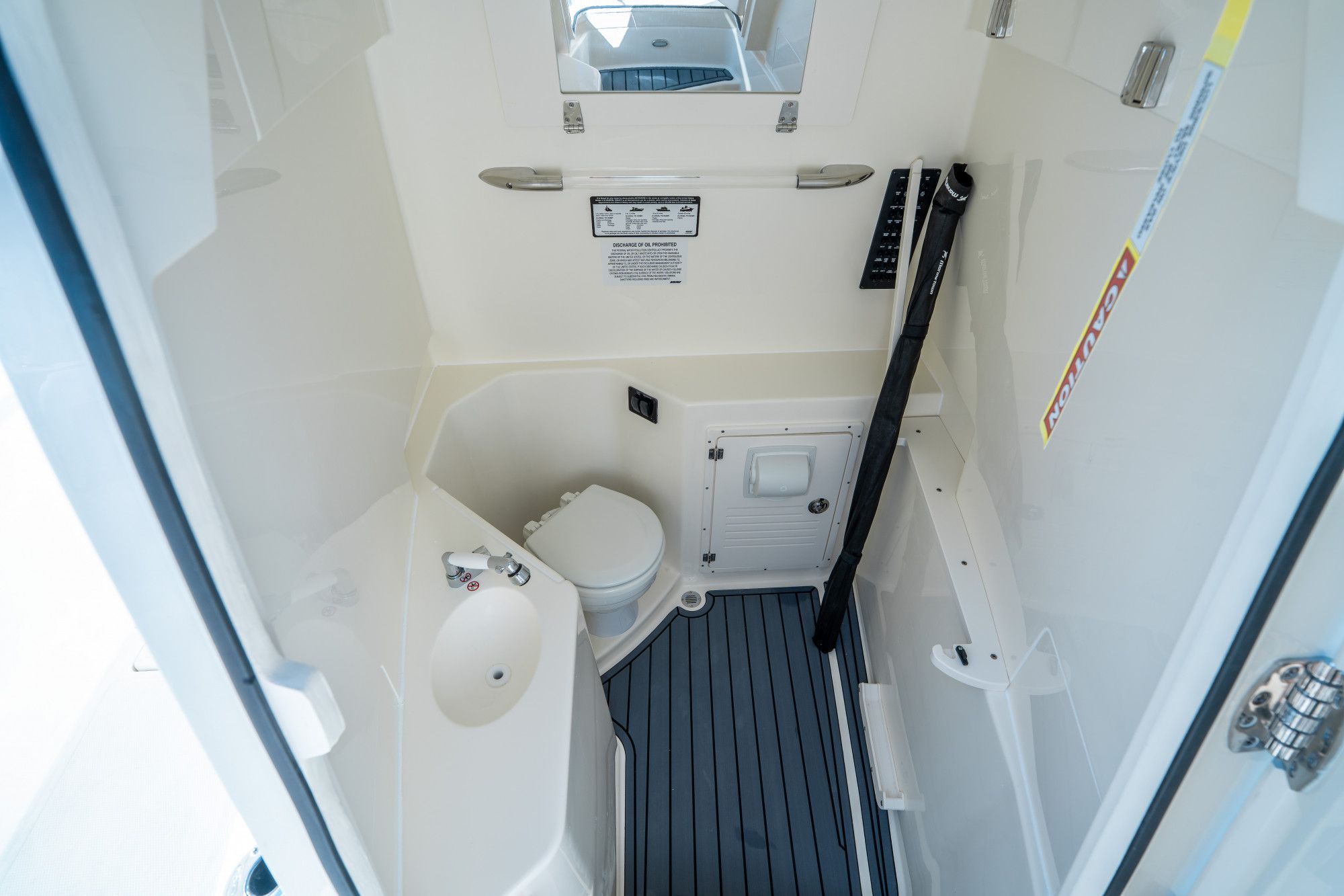 2026 Cobia 305 Center Console - 35