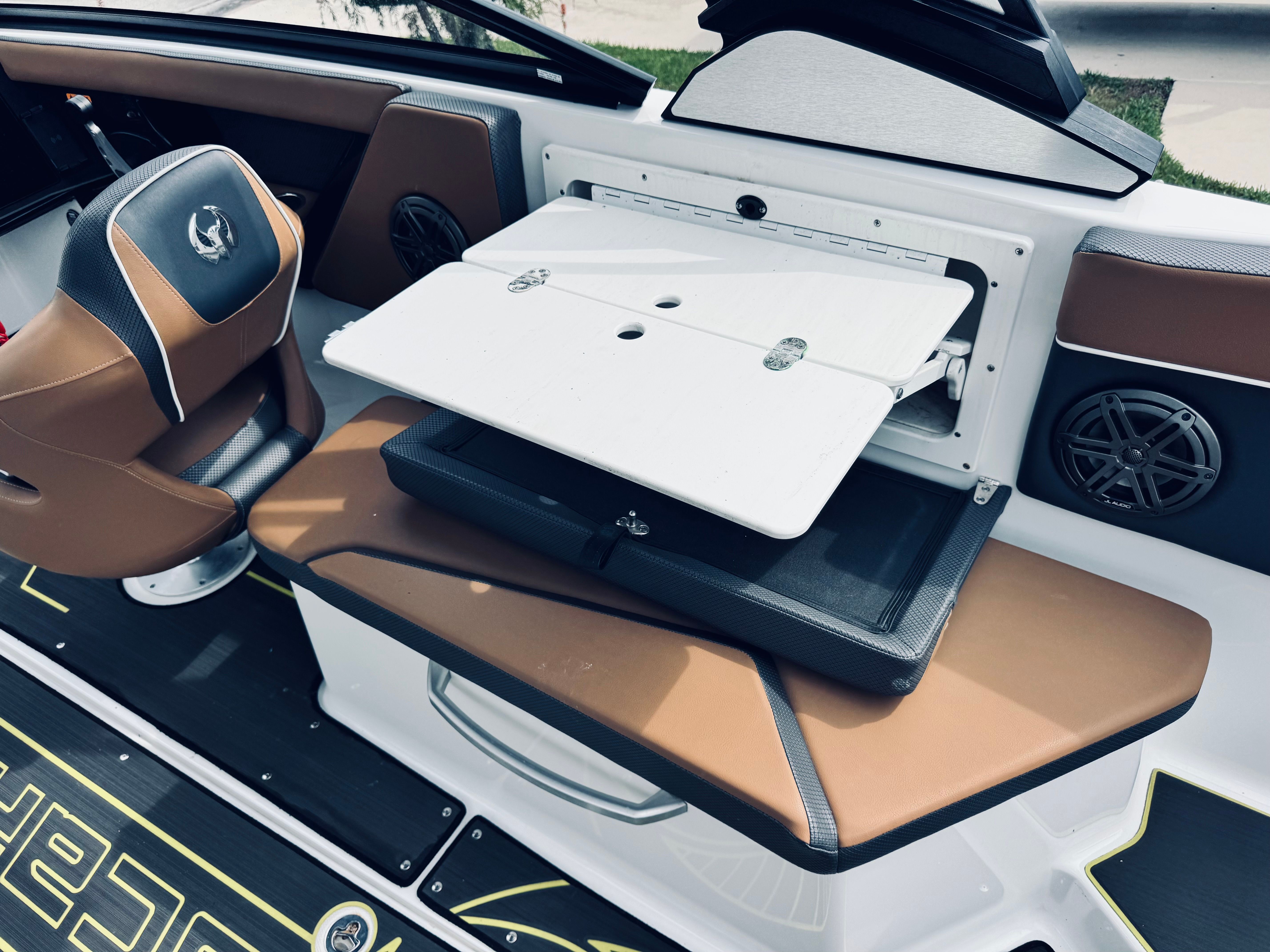 2024 Scarab 285 ID factory Tour boat - 11