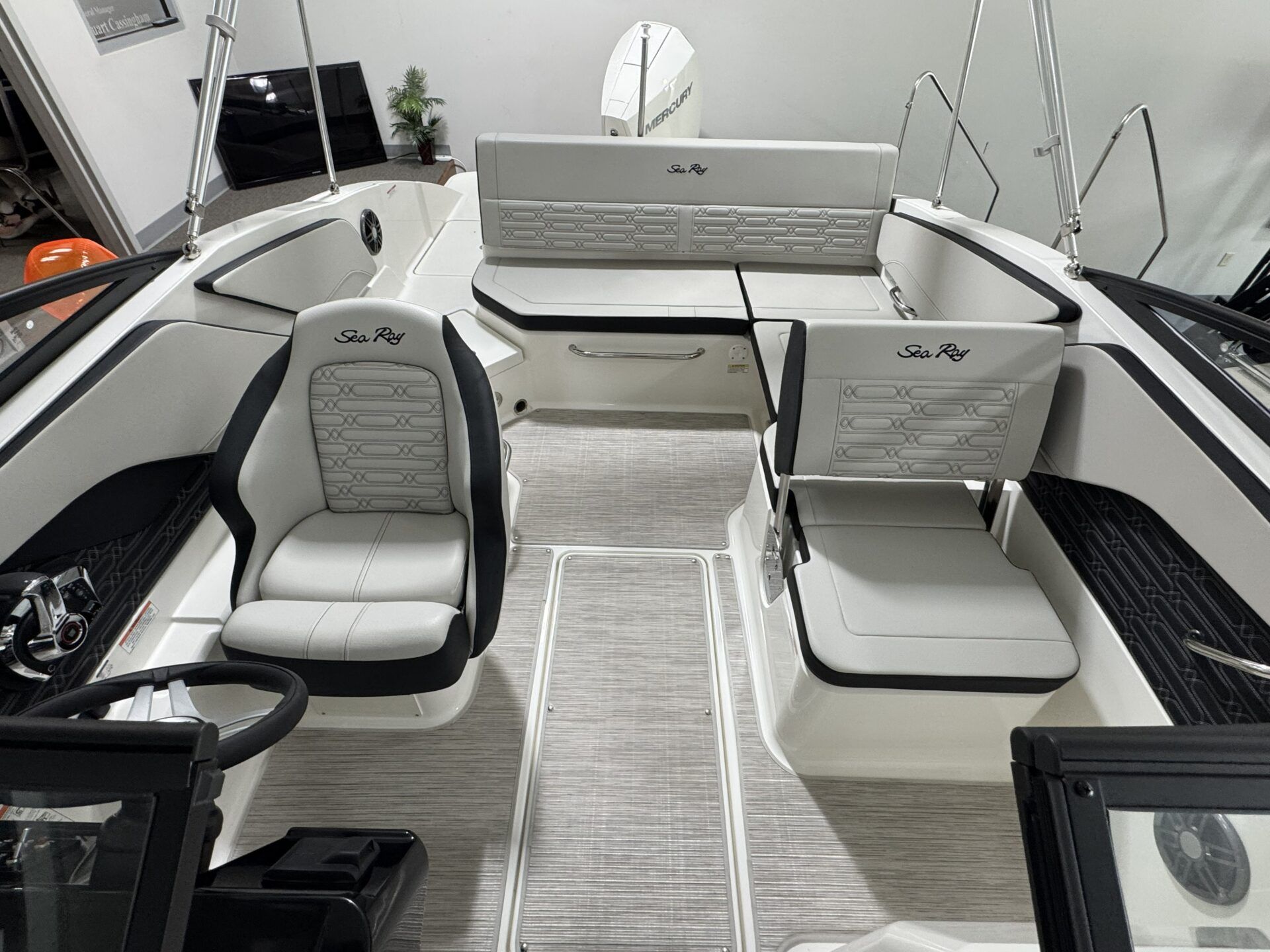 2026 Sea Ray SPO210 - 19