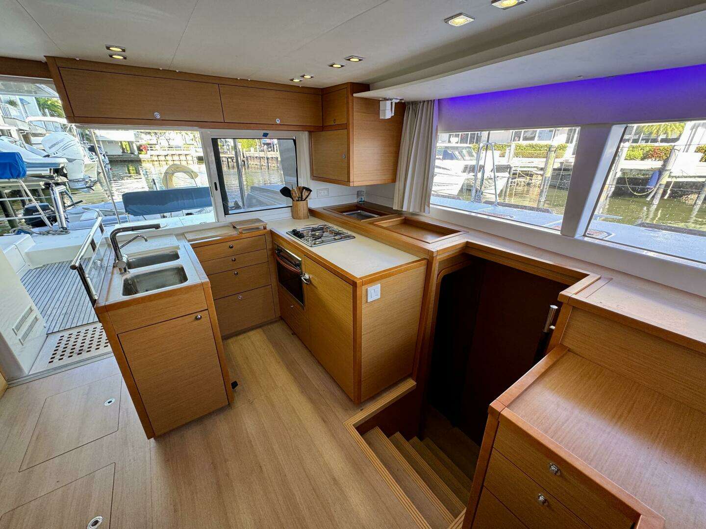 2012 Lagoon 450 F - Image 12