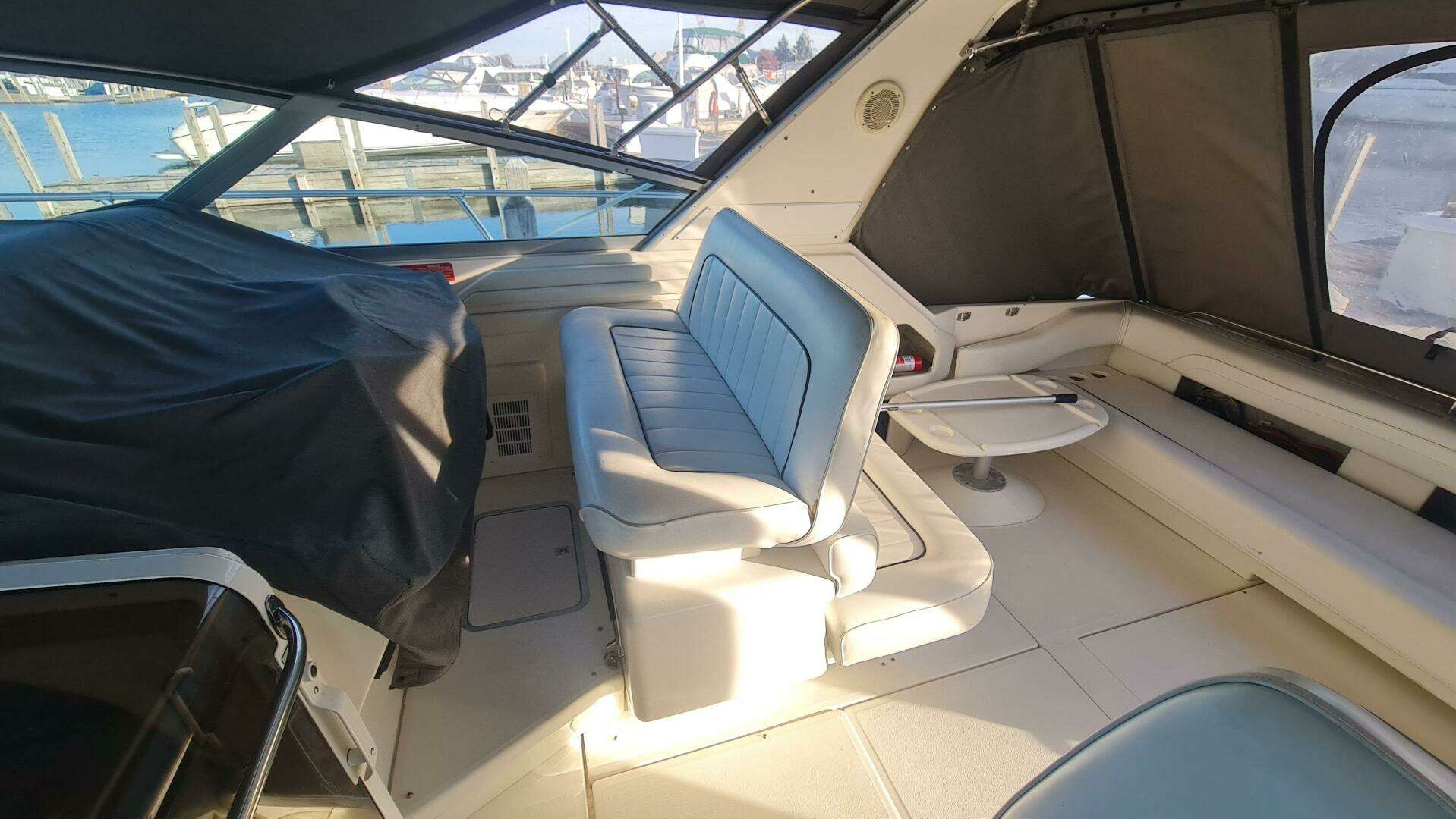 1995 Sea Ray 400 Express - Image 10