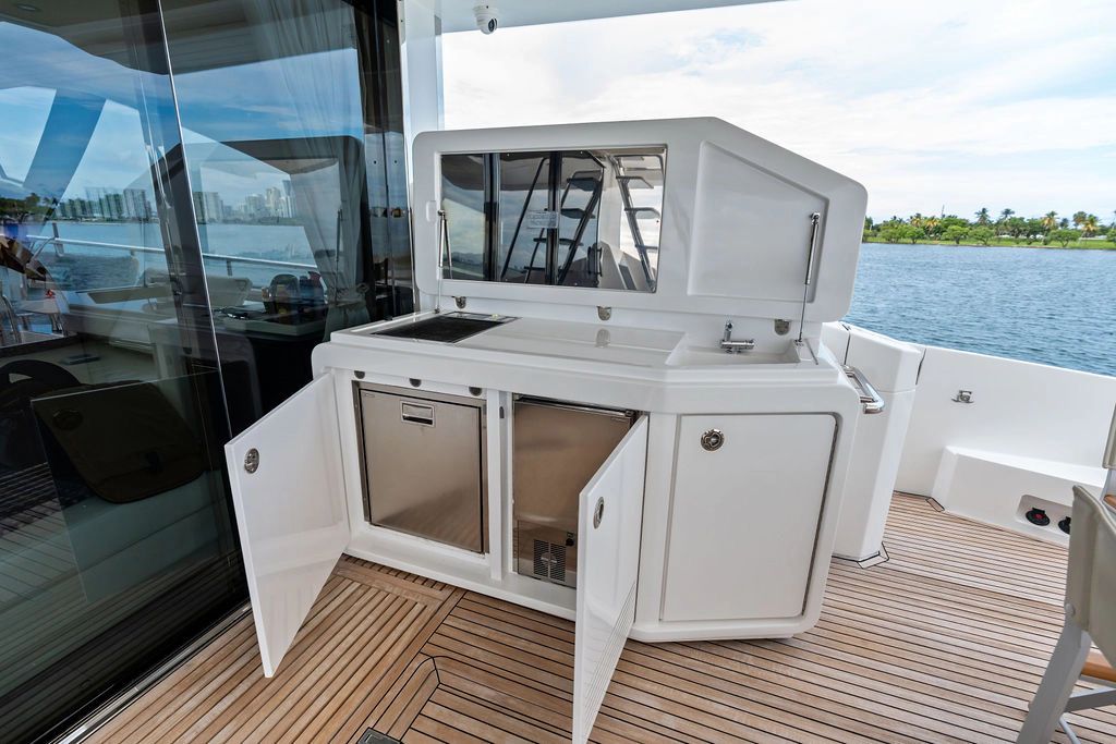 2018 Azimut 77S - 16