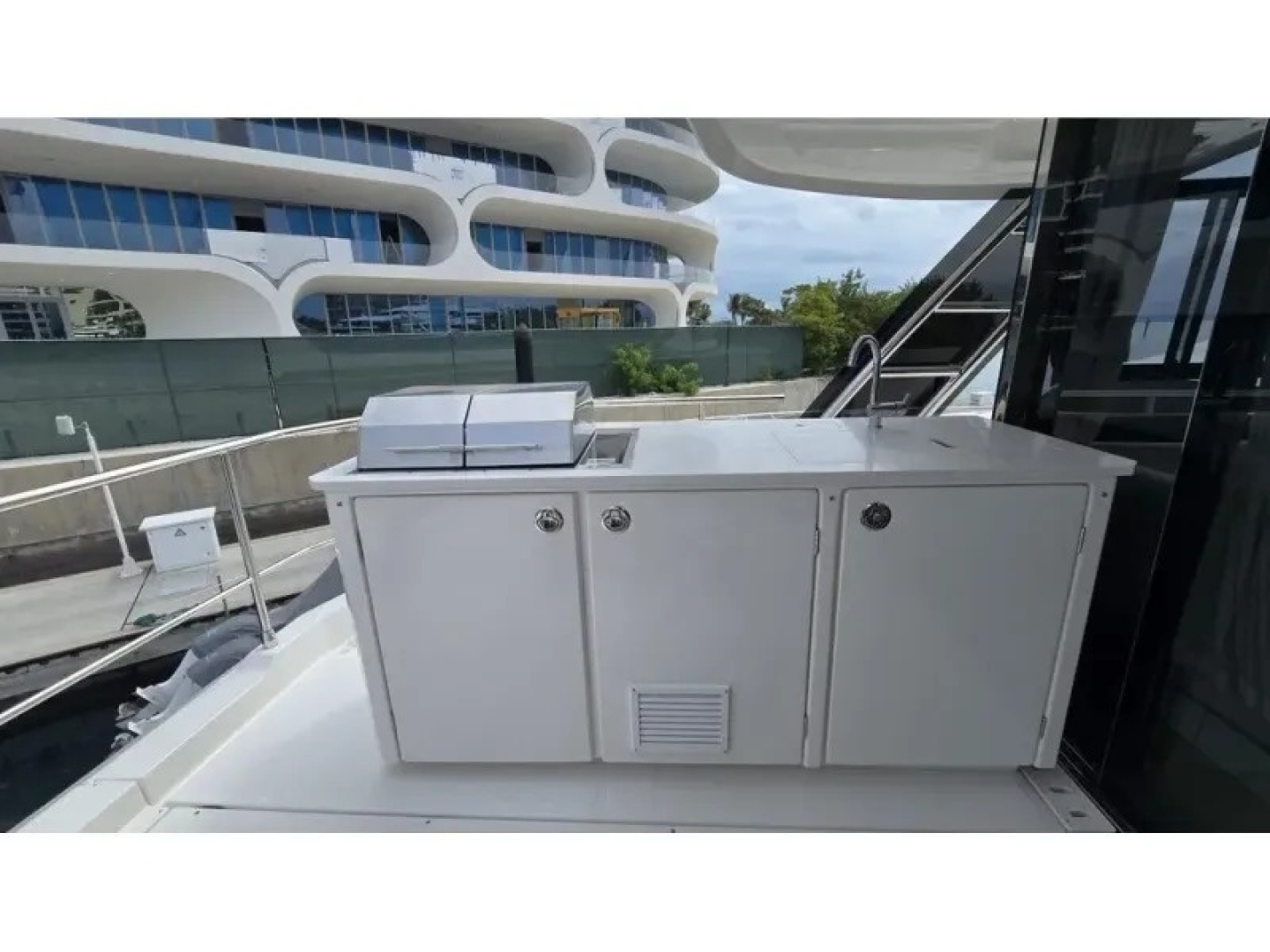 2025 Aquila 54 YACHT - Image 13