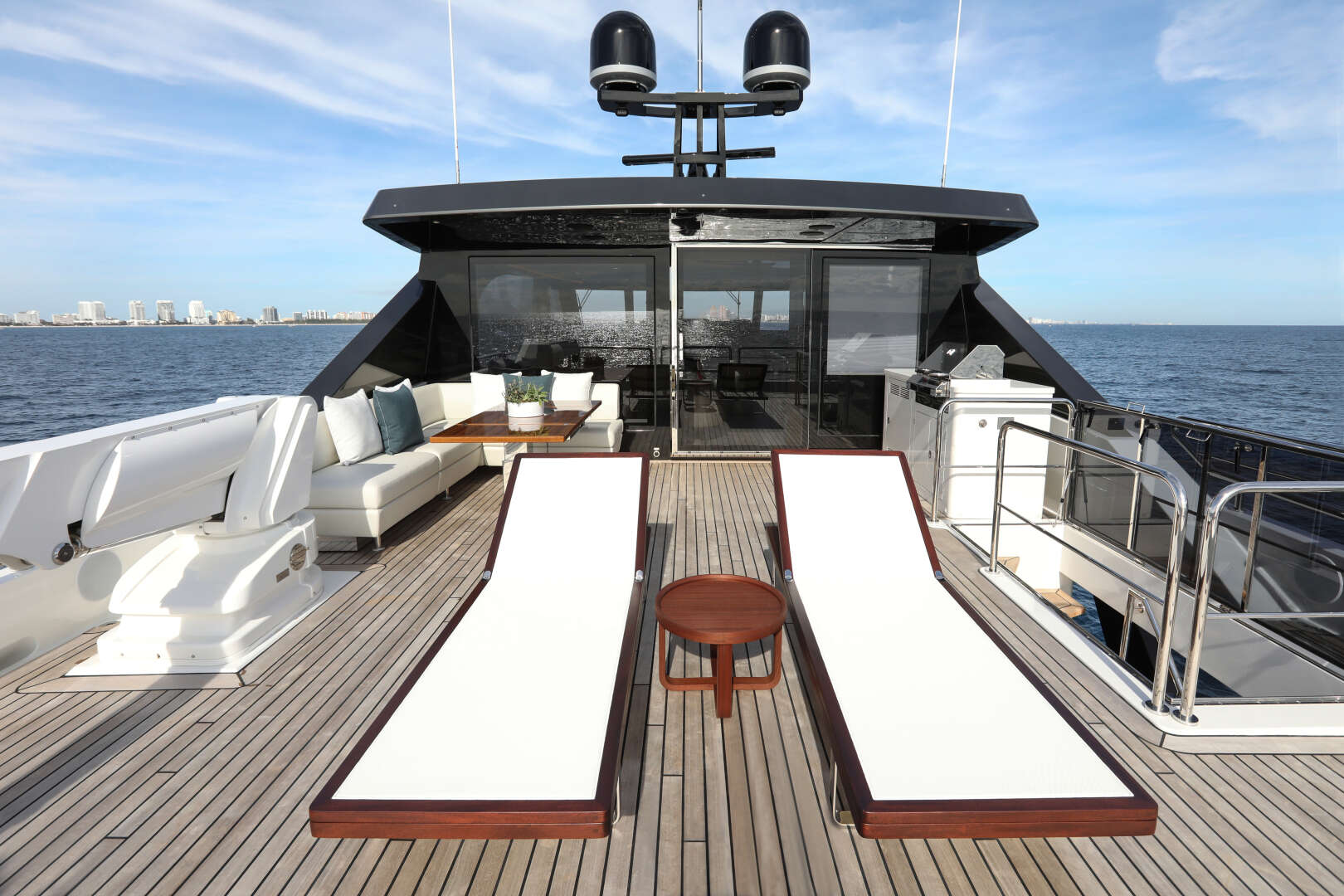2026 Ocean Alexander 28L - Image 38