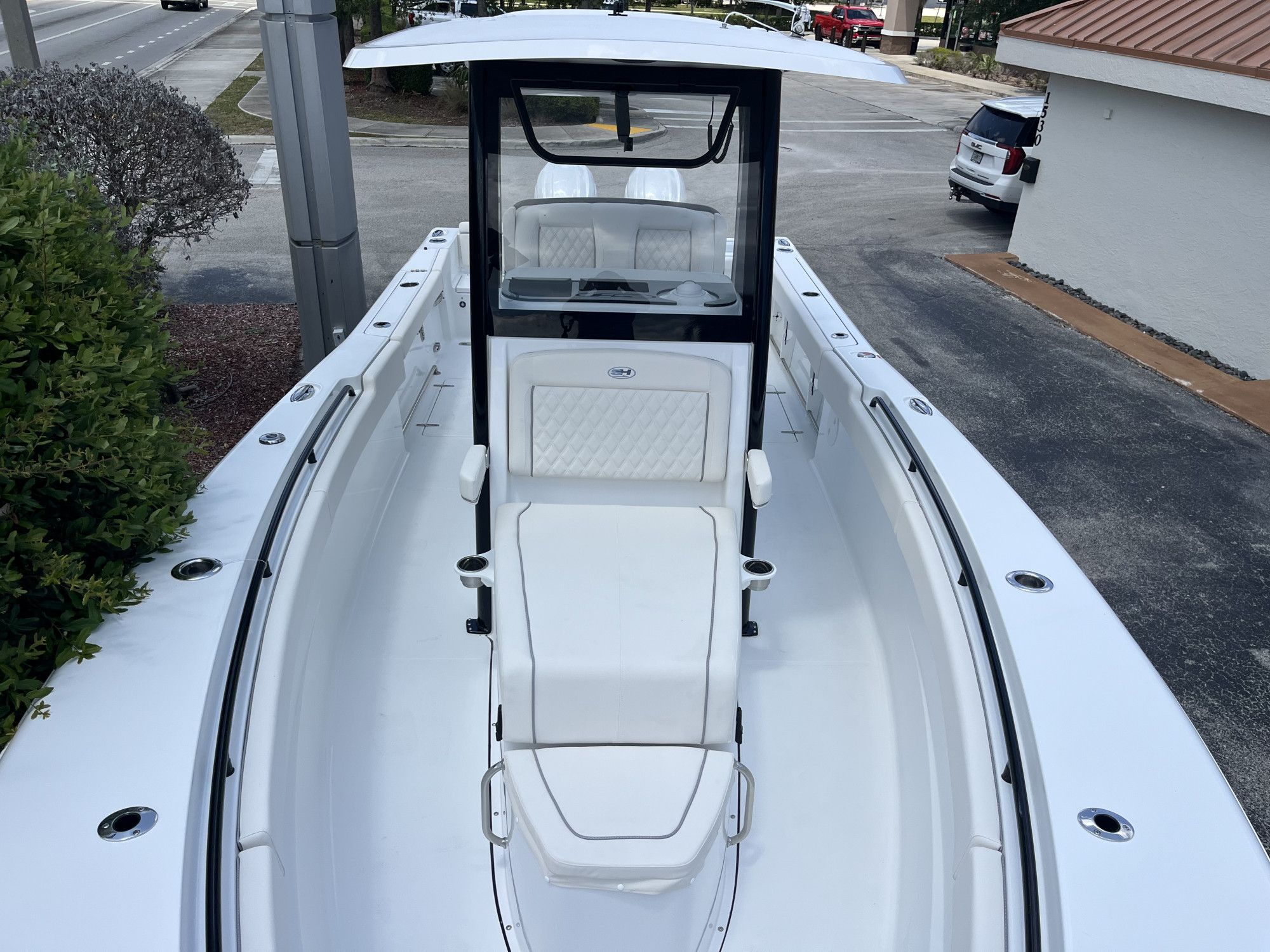 2026 Sea Hunt Gamefish 27 Coffin Box - 24