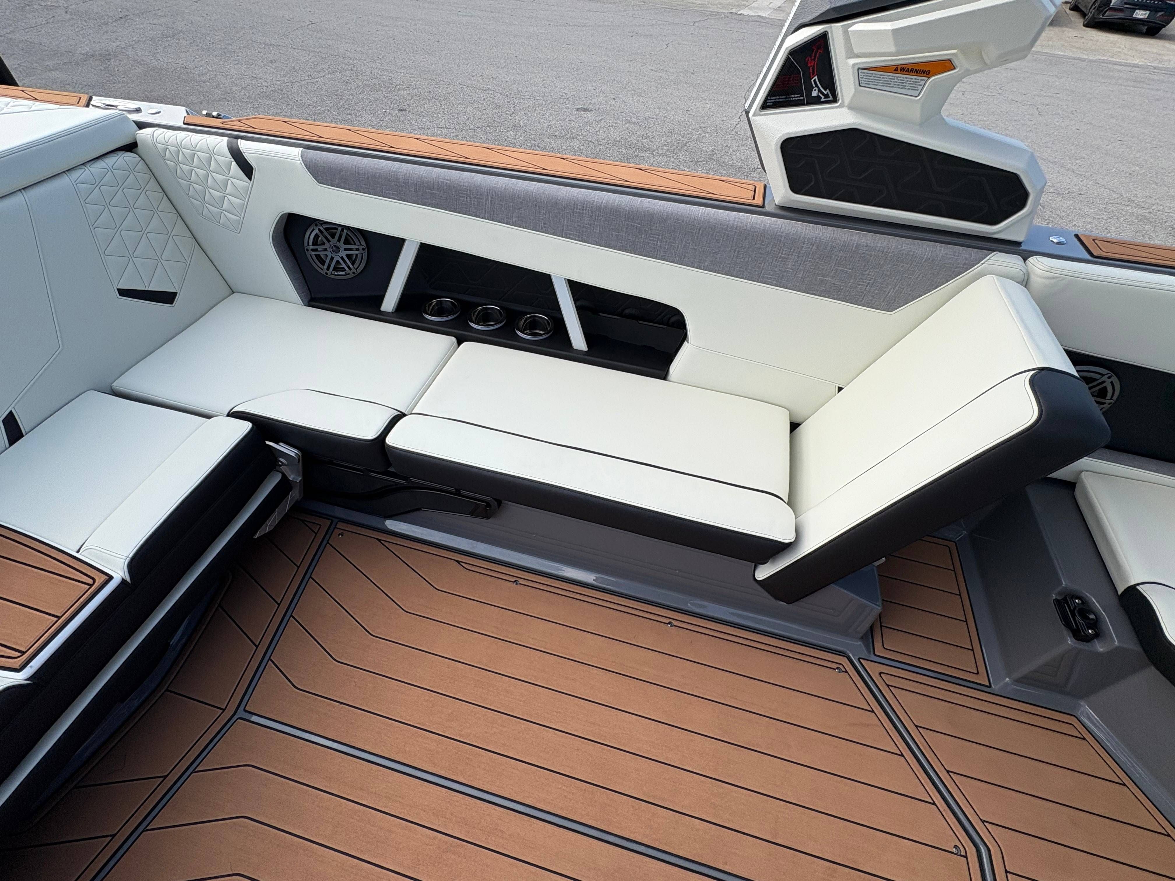 2026 Nautique GS24 - 21