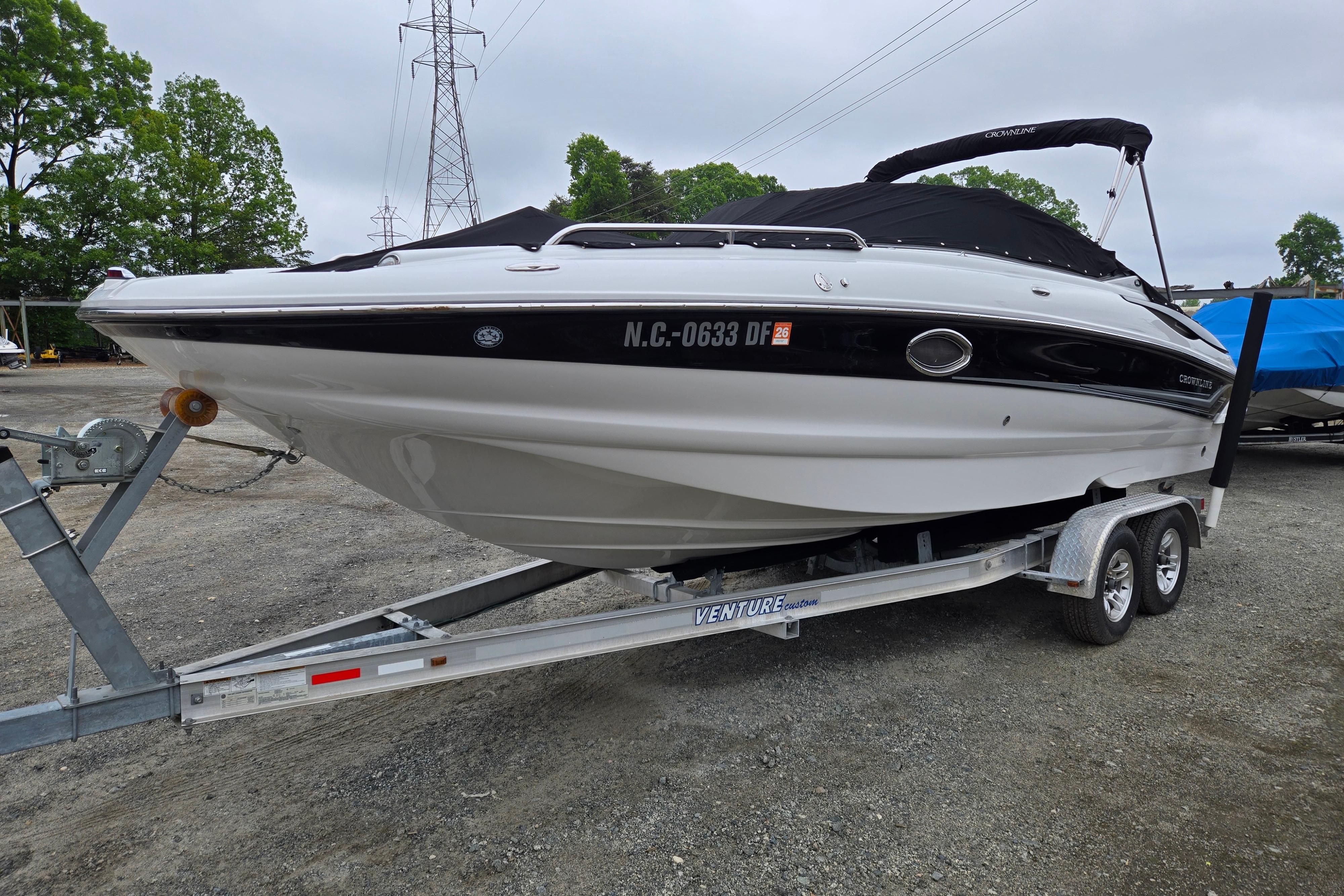 2006 Crownline 240 EX