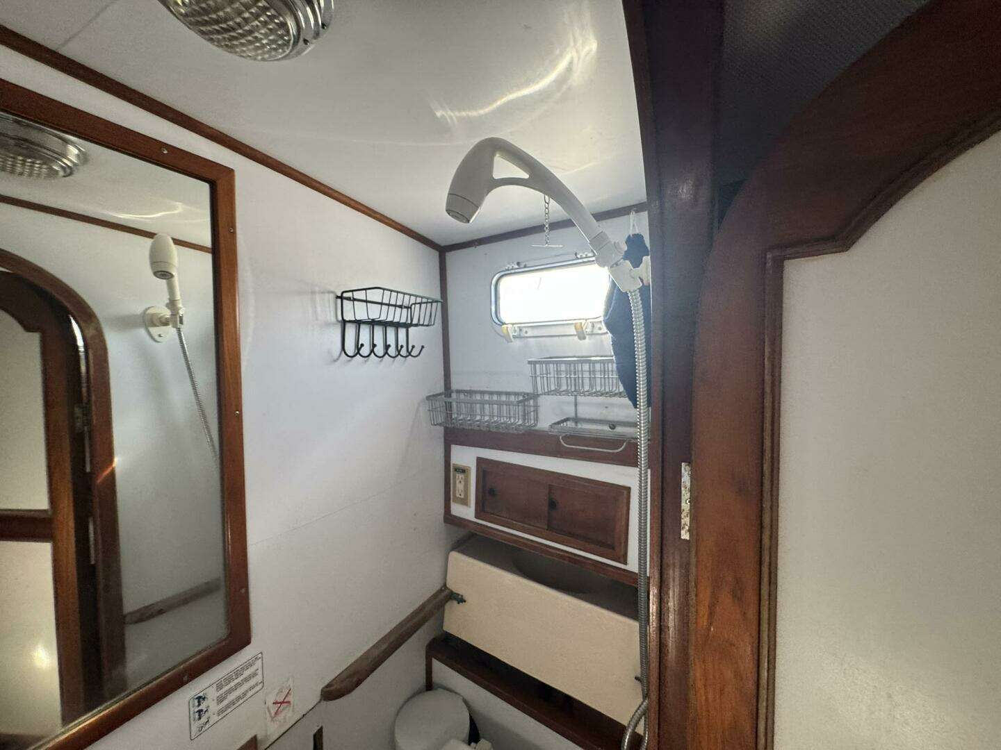 1986 Marine Trader 34 Double Cabin - Image 132