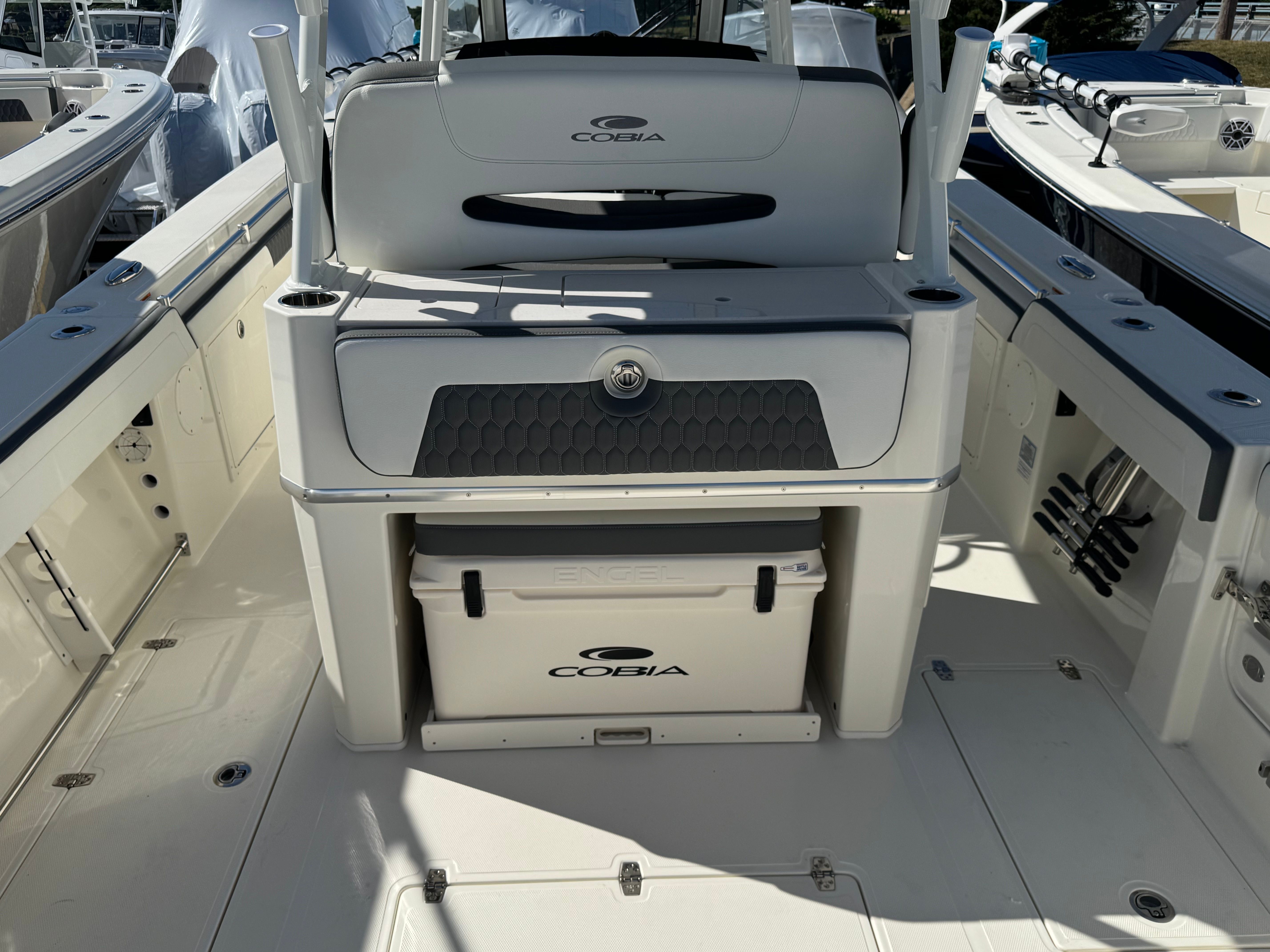 2026 COBIA 305 CC - Image 29